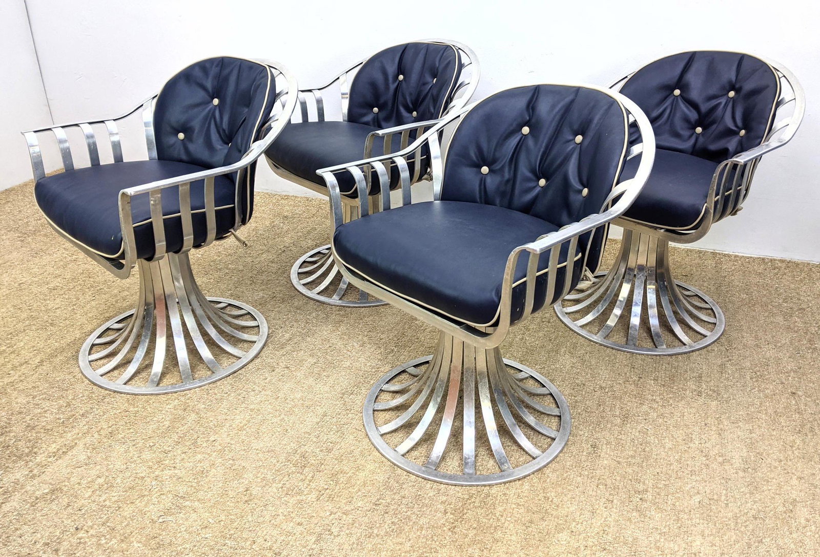 Set 4 RUSSELL WOODARD Arm Dining Chairs. Aluminum slatt (1 of 16)