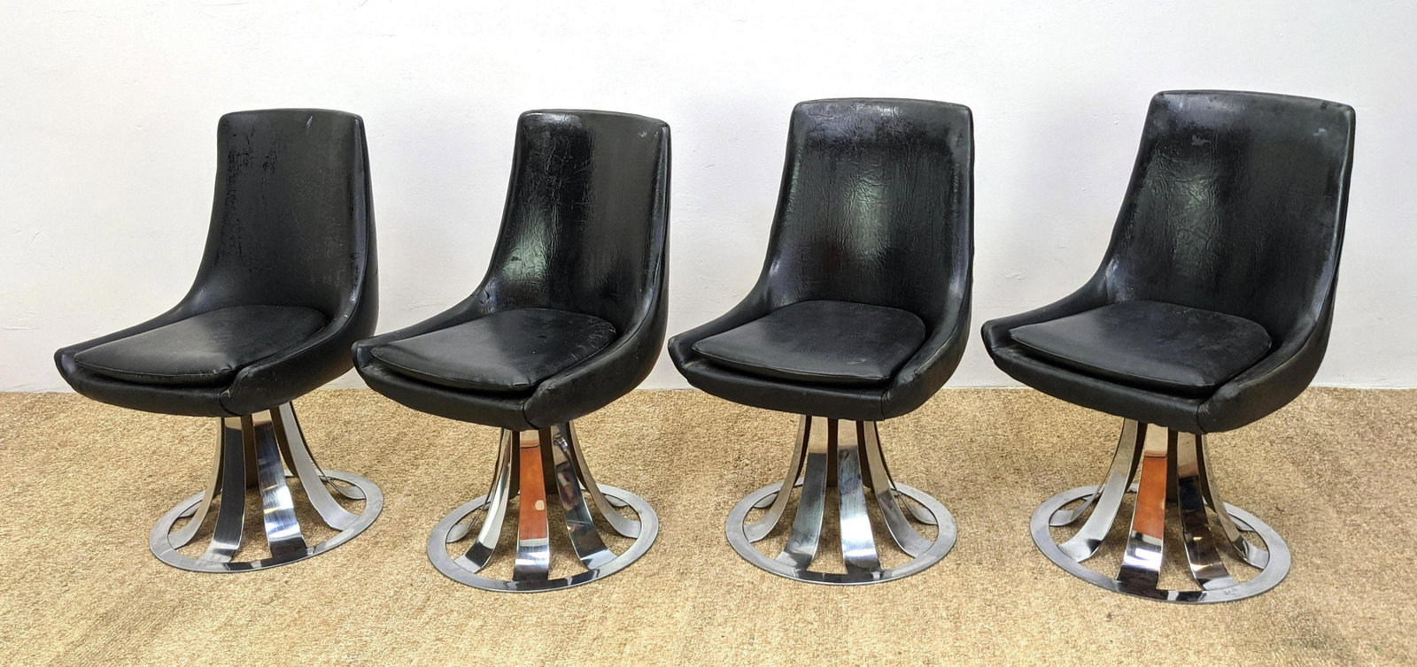 Set 4 ANTARENNI Chrome Pedestal Base Dining Chairs. Fla (1 of 13)