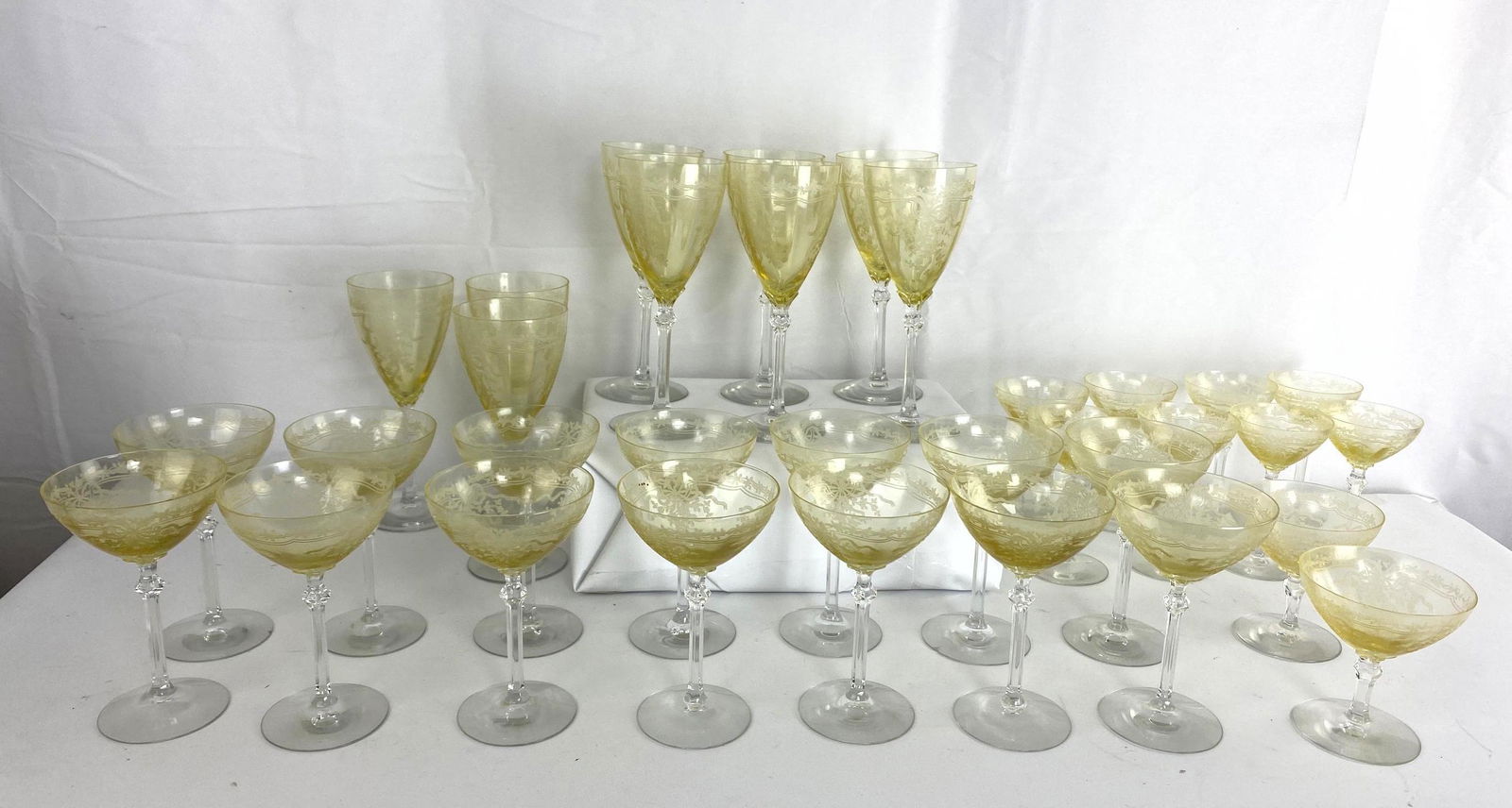 30+ pc FOSTORIA June - Yellow Stemware. (1 of 14)