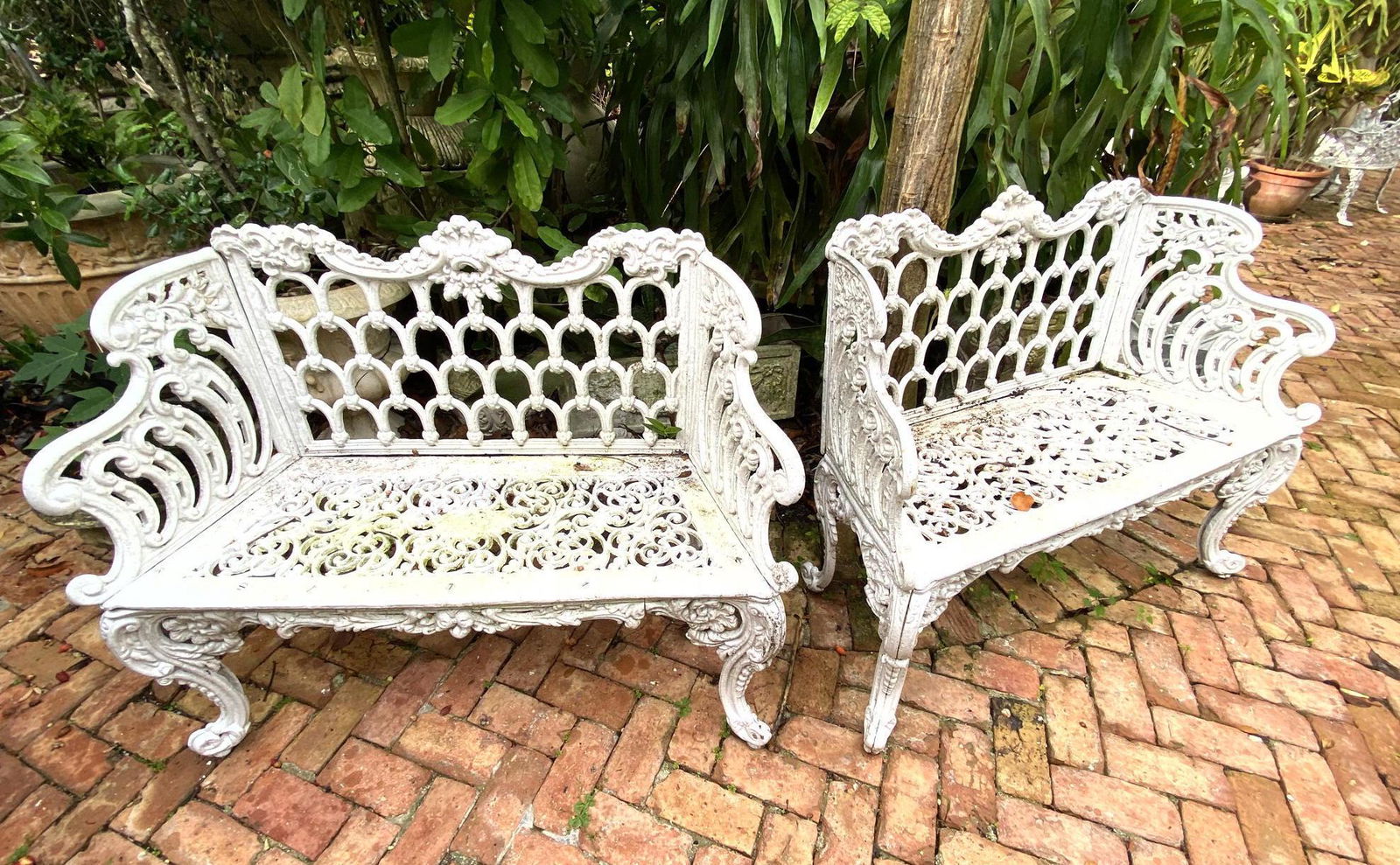 2pc Cast Iron Garden benches (1 of 13)