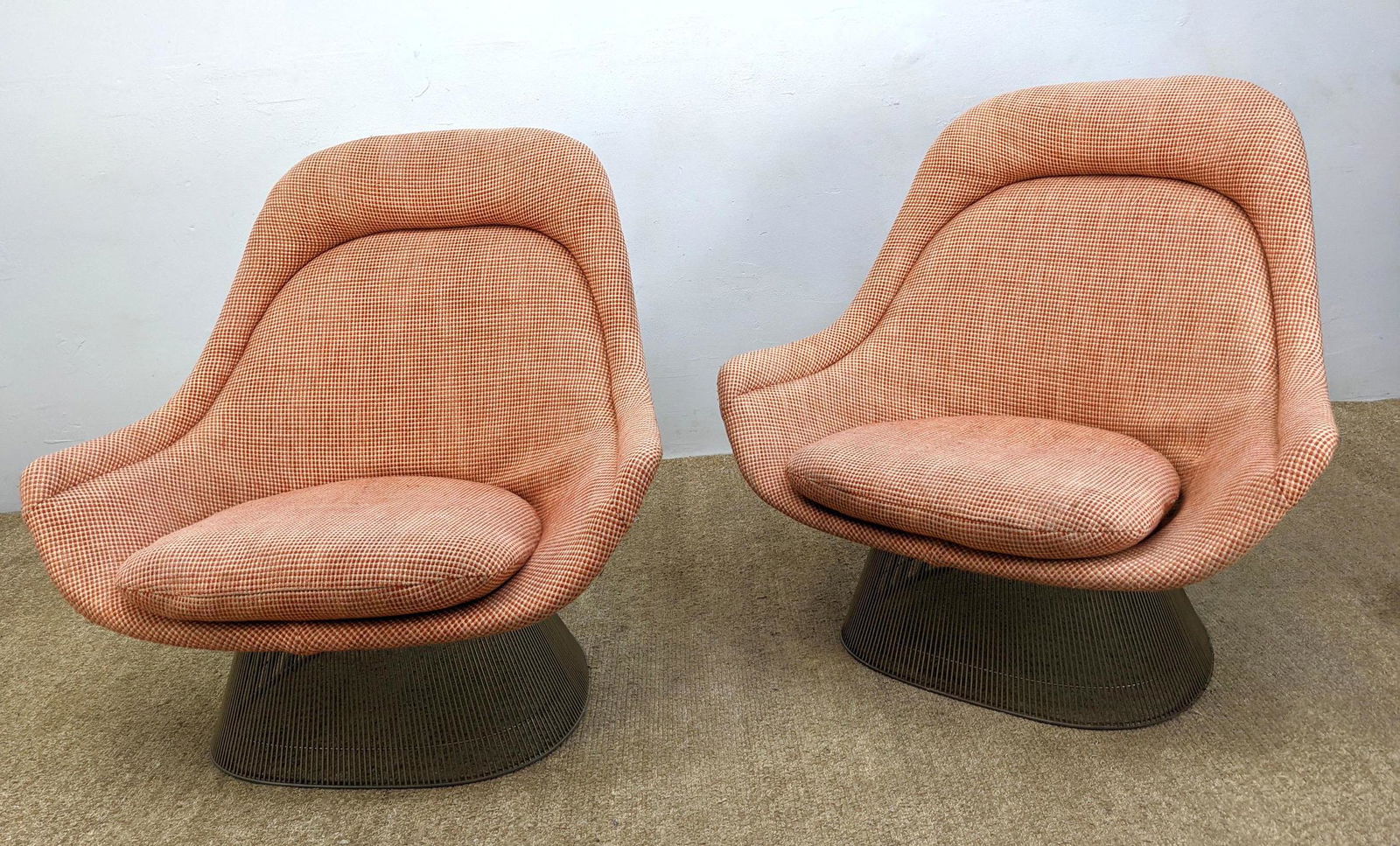 Pair WARREN PLATNER Large Lounge Chairs. (1 of 19)