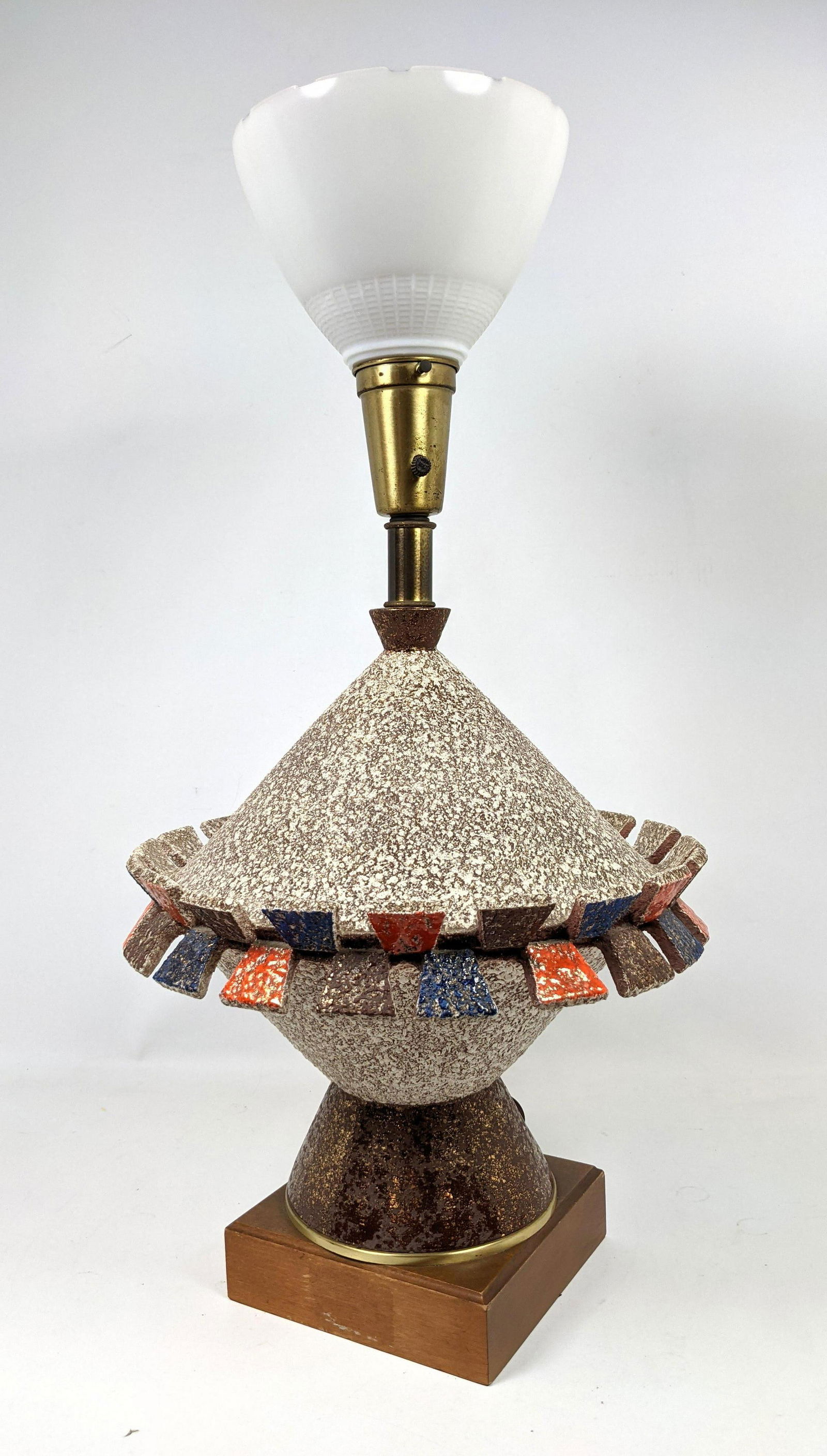 Modernist Sculptural Pottery Table Lamp. Saucer form wi (1 of 12)