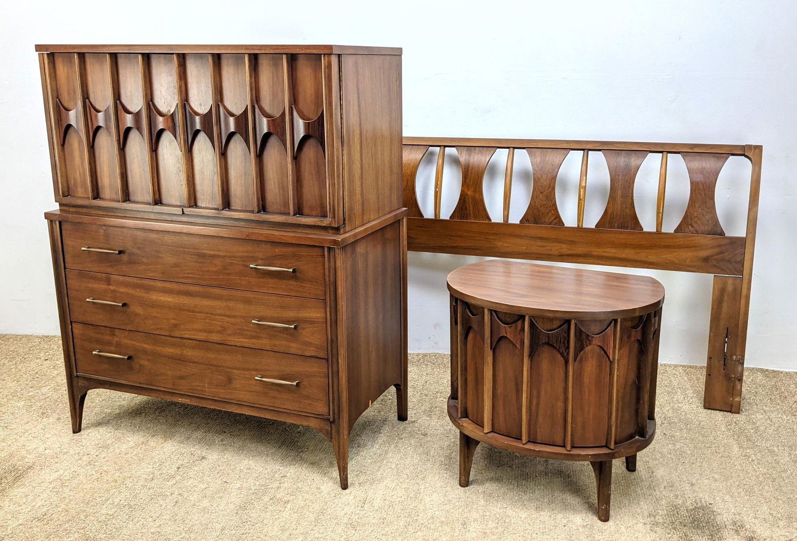 3pc KENT COFFEE  PERSPECTA Bedroom set.  Walnut Bedroom (1 of 18)