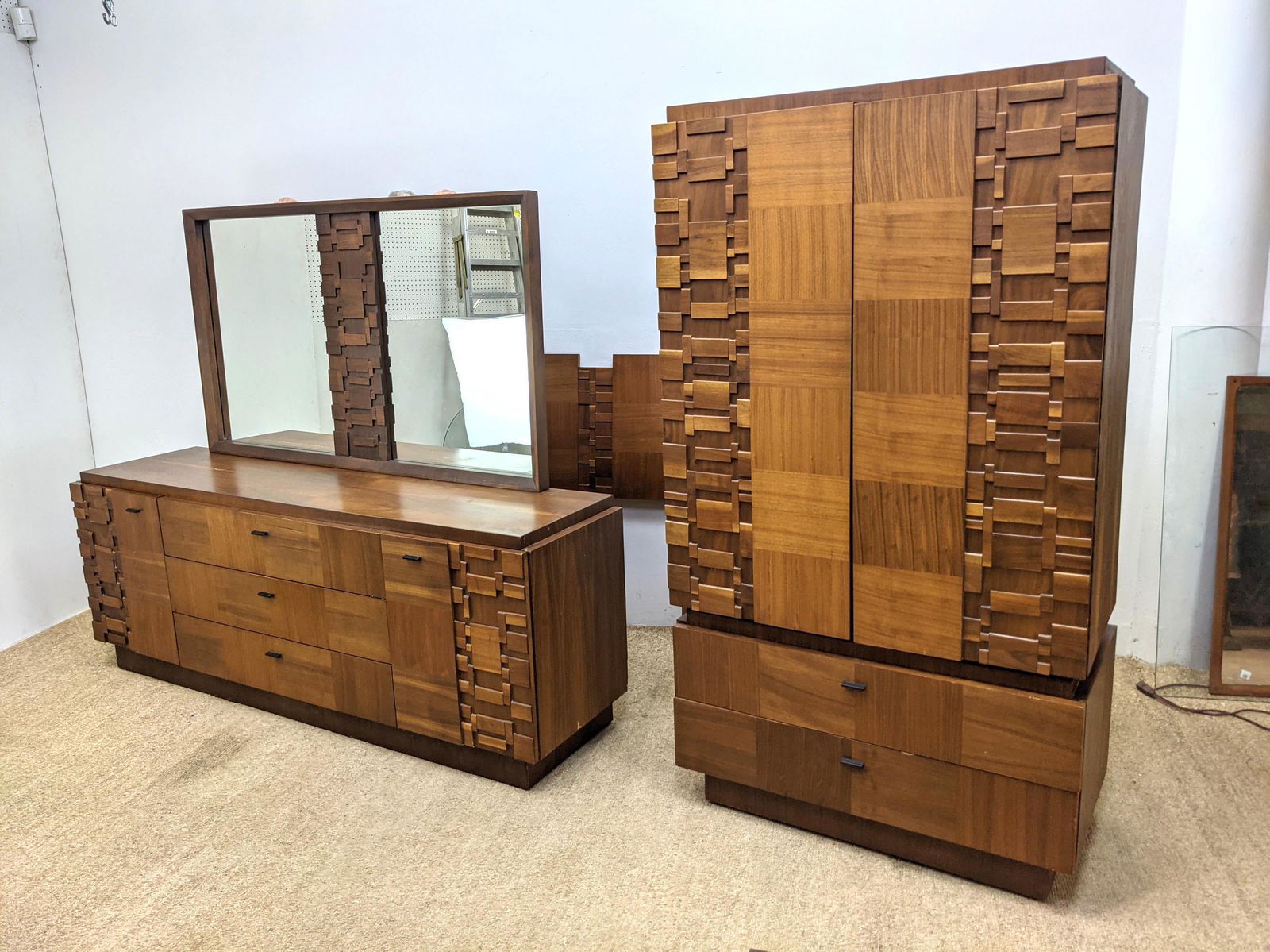 4pc Modernist Bedroom Set. Sculptural Block Facades wit (1 of 20)