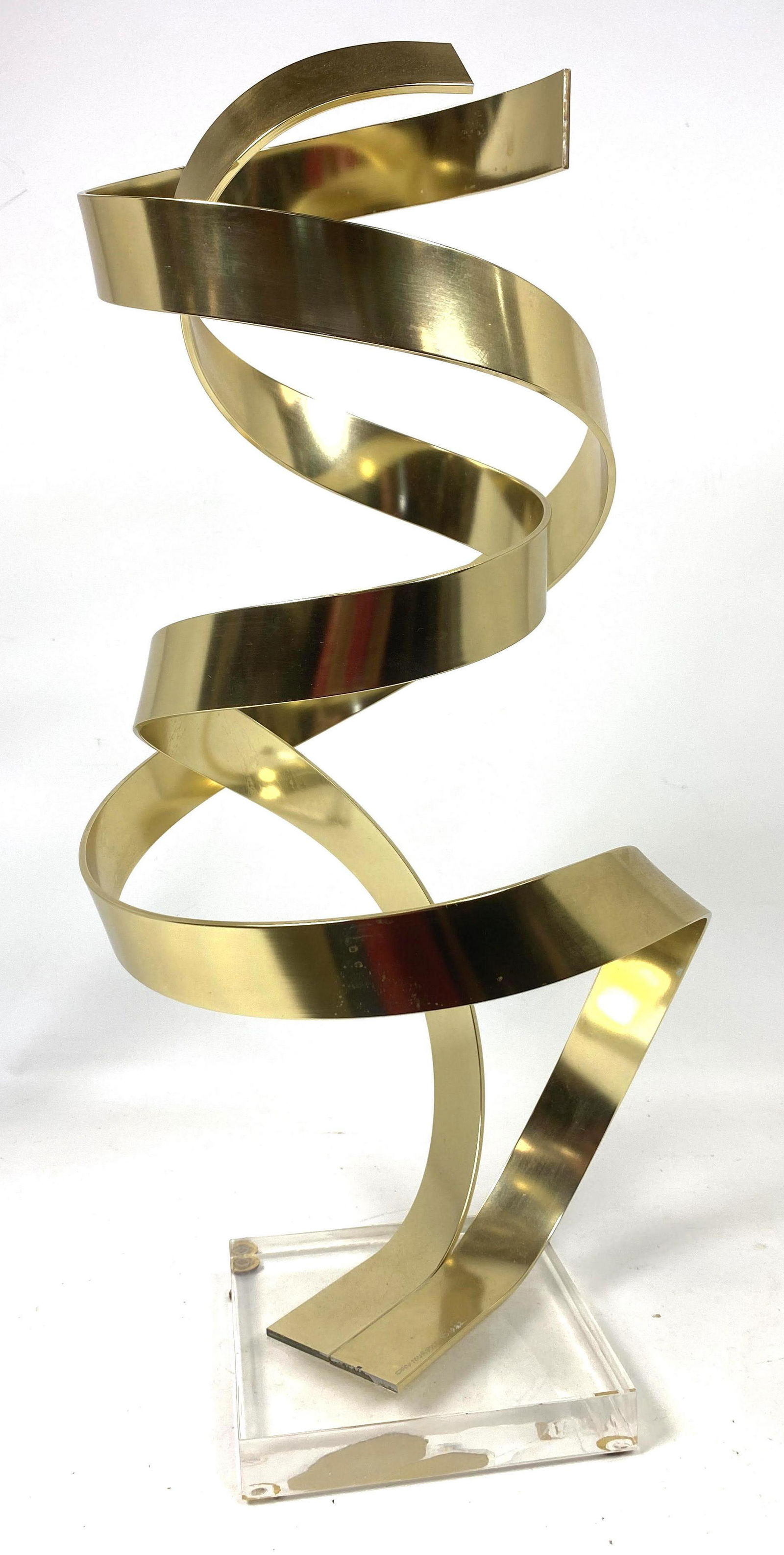 DAN MURPHY 1982  Modernist Ribbon Sculpture. Gold Tone (1 of 7)