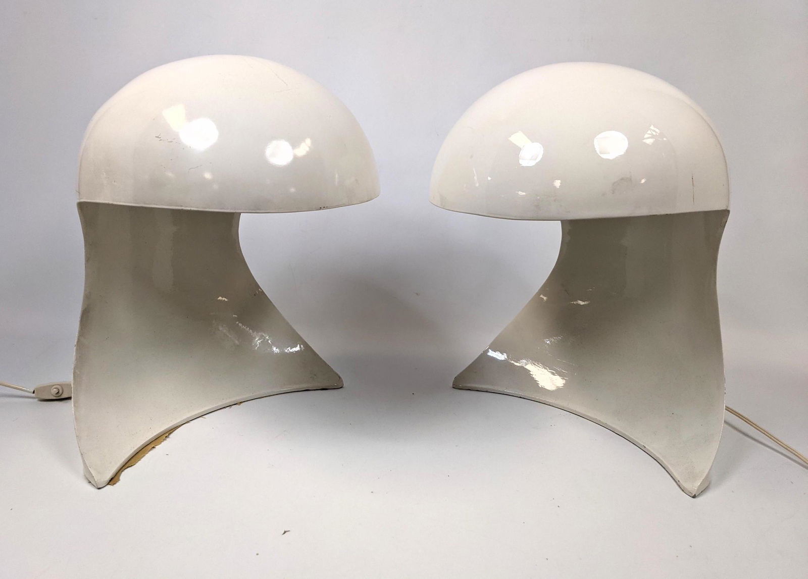 Pair Italian Style Dome Top Table Lamps. 1 Piece constr (1 of 16)