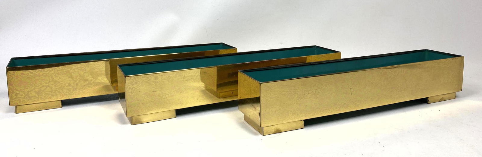 3 CONTEMPORA Brass Planters. (1 of 11)