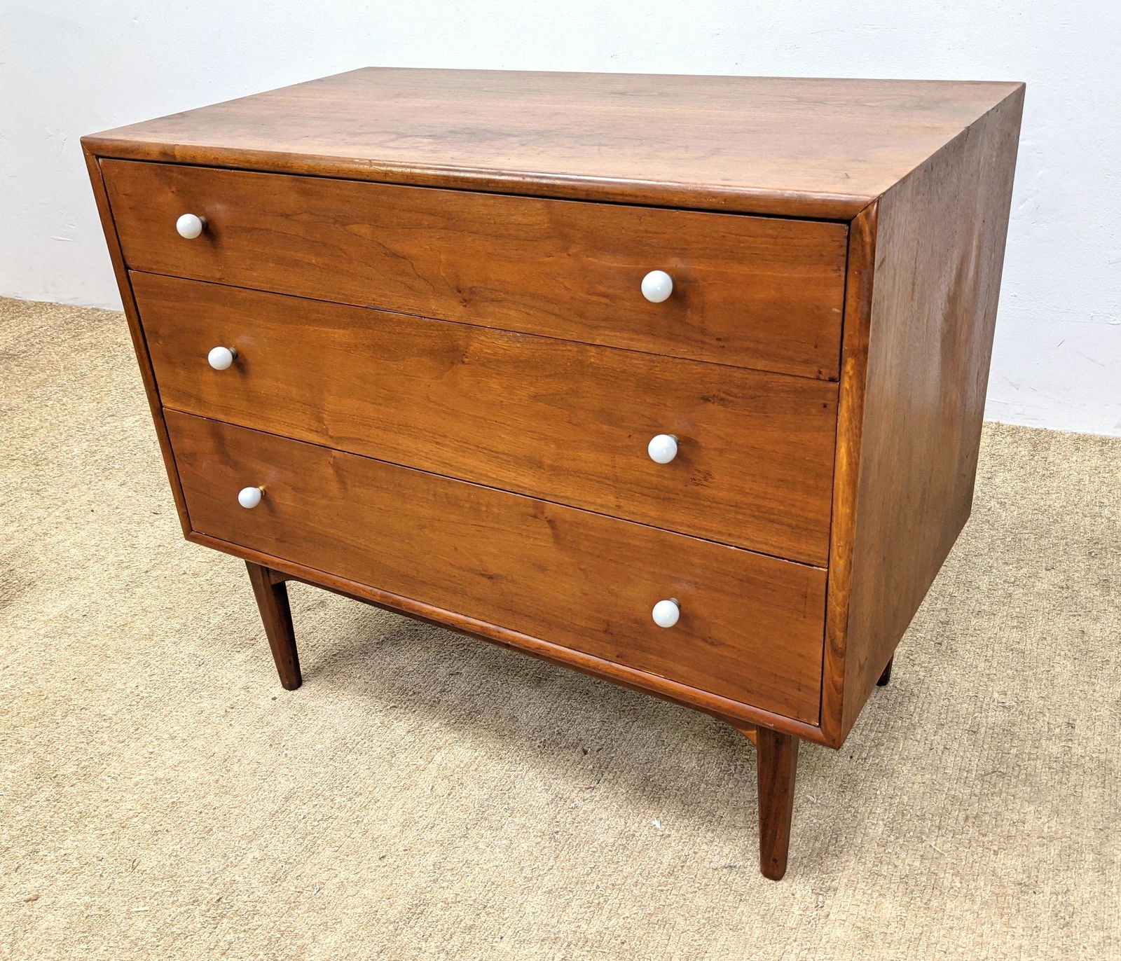 DREXEL Declaration American Modern Walnut Dresser. Kipp (1 of 15)