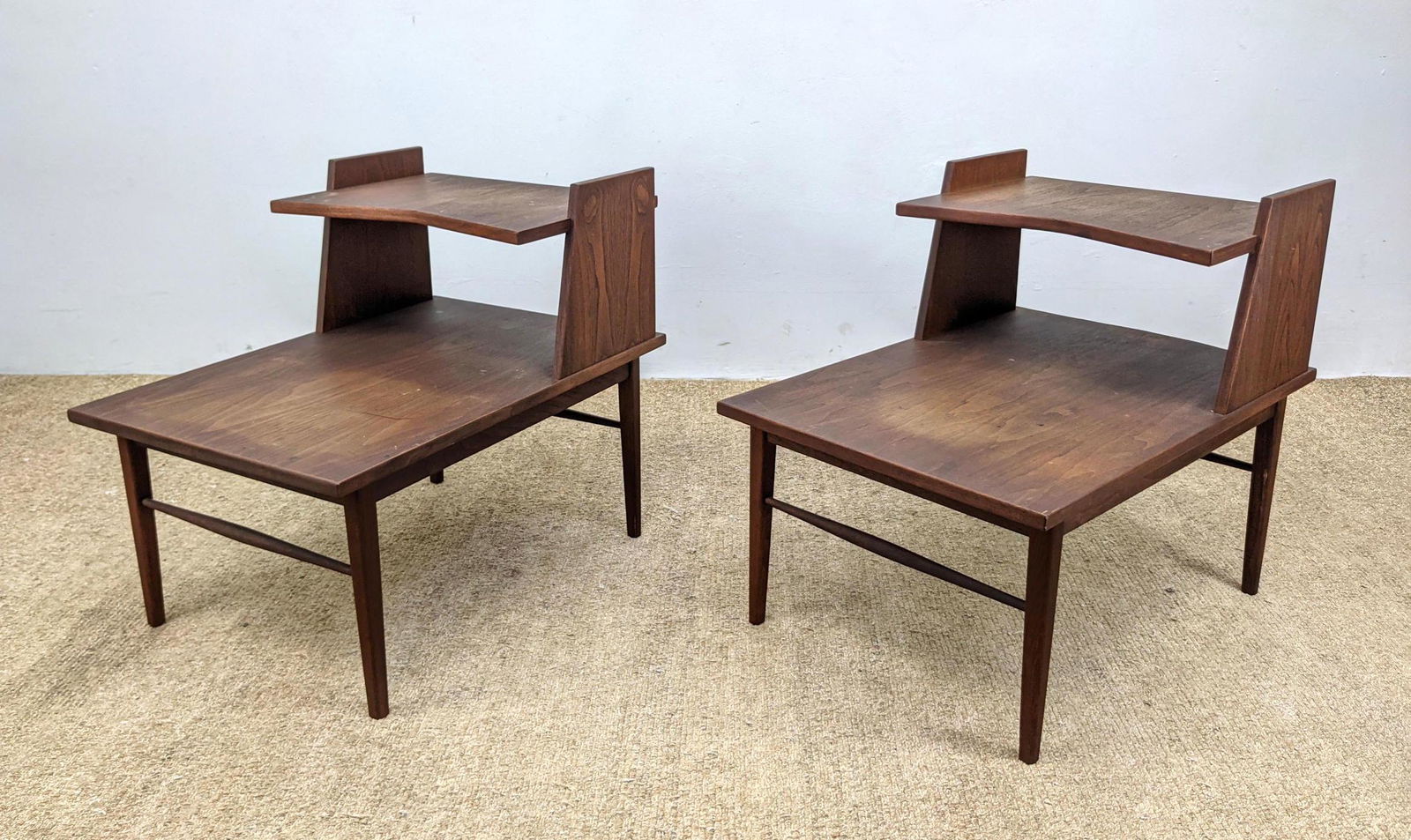 Pair American Modern Step Side Tables. Drexel style. (1 of 11)