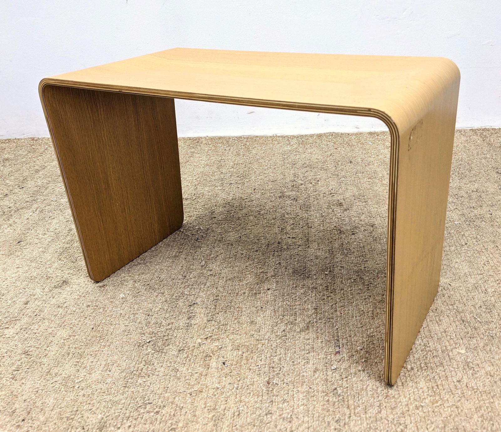 Molded Wood Bench Table. (1 of 11)