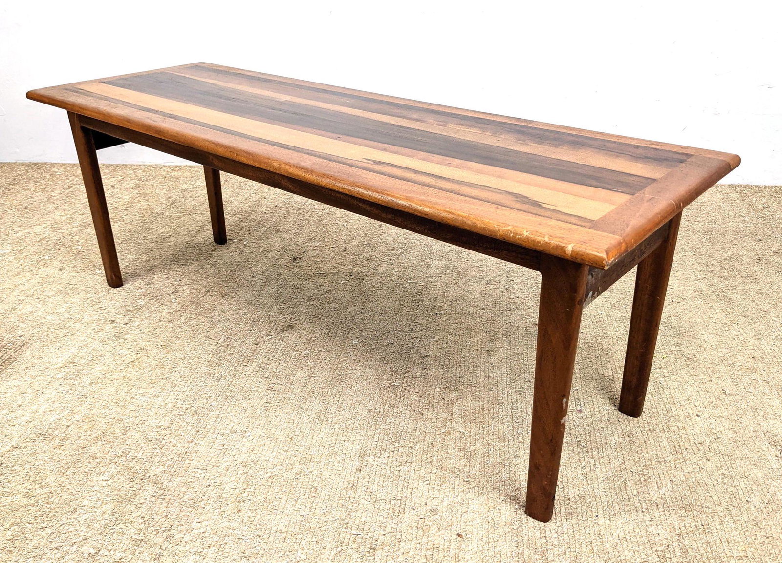 Mid Century Modern Coffee Cocktail Table.: Mid Century Modern Coffee Cocktail Table. -- Dimensions: H: 18 inches: W: 50.5 inches: D: 17.5 inches ---