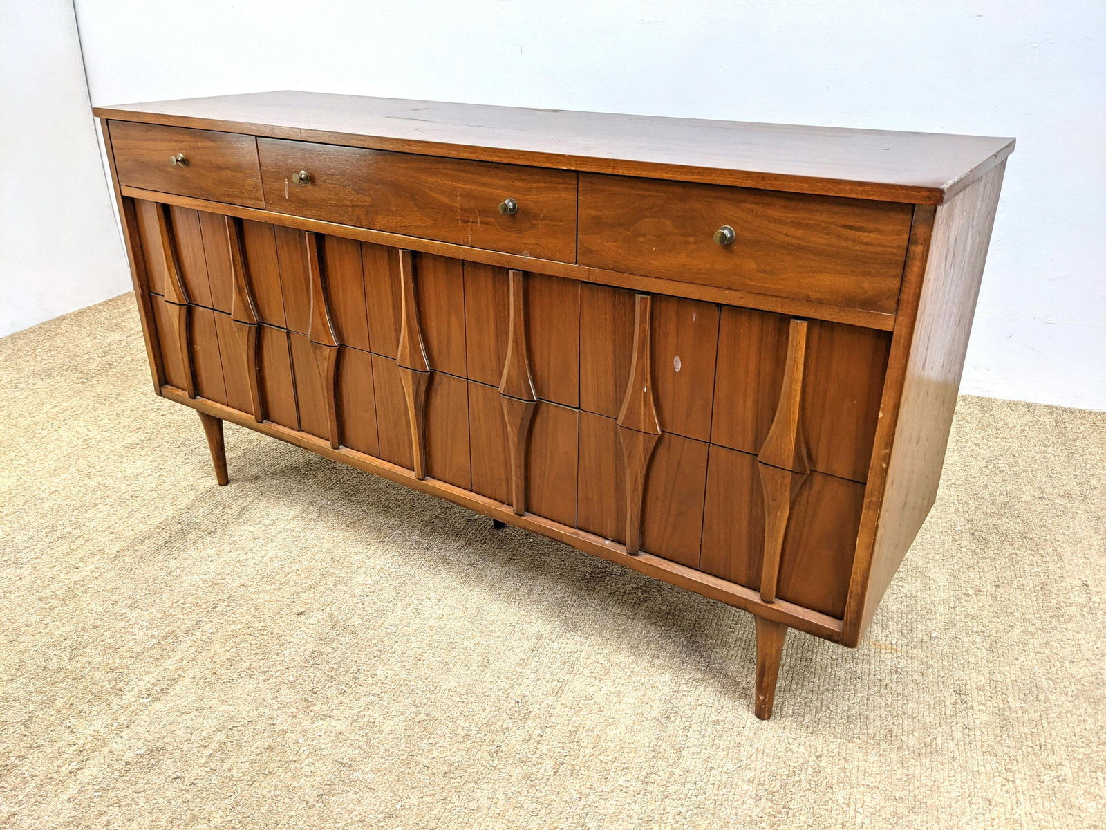 American Modern walnut Dresser Sideboard Dresser. (1 of 15)