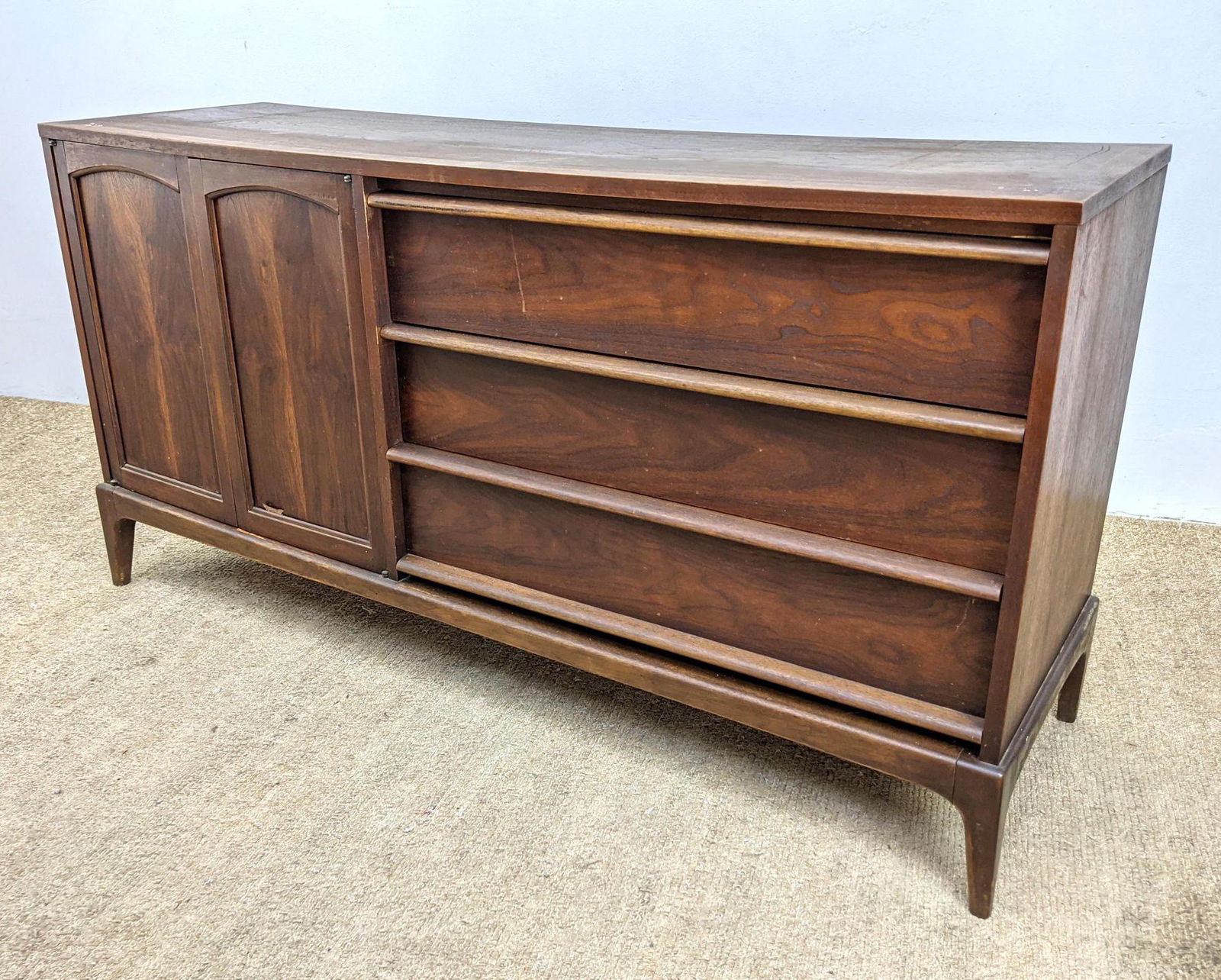 LANE American Modern Walnut Credenza Dresser. Raised on (1 of 20)
