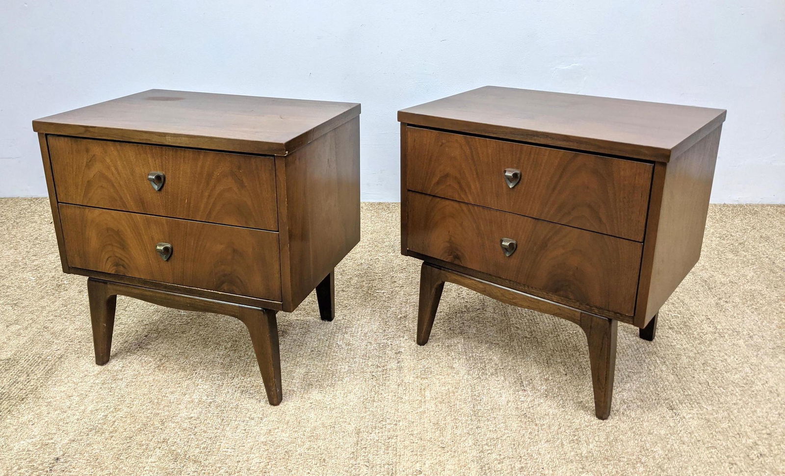 Pair American Modern Side Table Night Stands. (1 of 13)