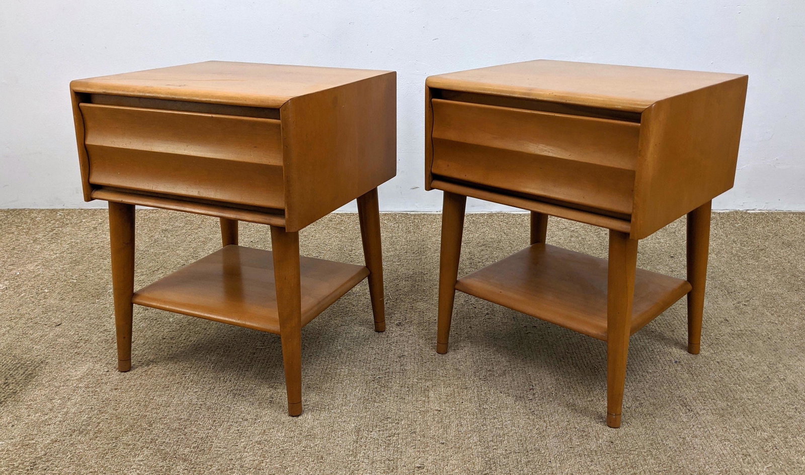 Pr HEYWOOD WAKEFIELD Champagne Night Stands. Mid Centur: Pr HEYWOOD WAKEFIELD Champagne Night Stands. Mid Century. Marked -- Dimensions: H: 25.25 inches: W: 20 inches: D: 18 inches ---