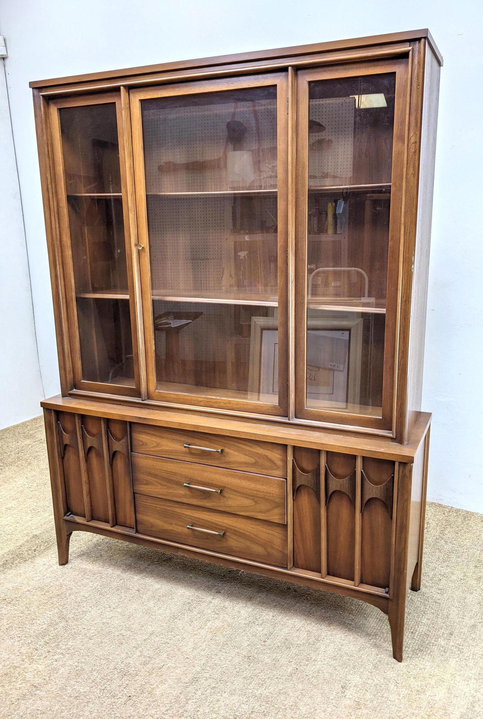 KENT COFFEY PERSPECTA Walnut China Cabinet. (1 of 11)