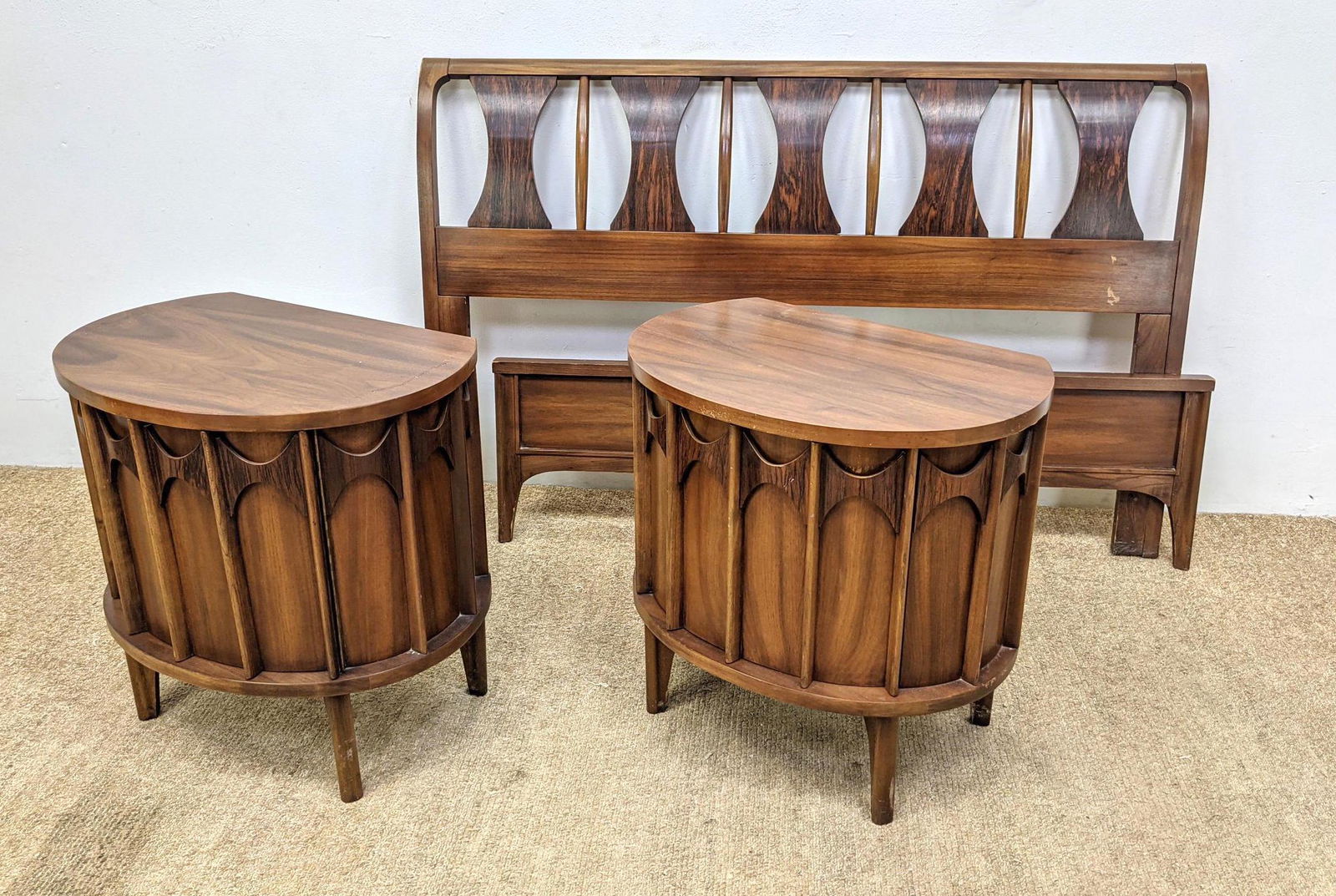 3pc KENT COFFEY PERSPECTA Walnut Bedroom Set. Pair Nigh (1 of 20)