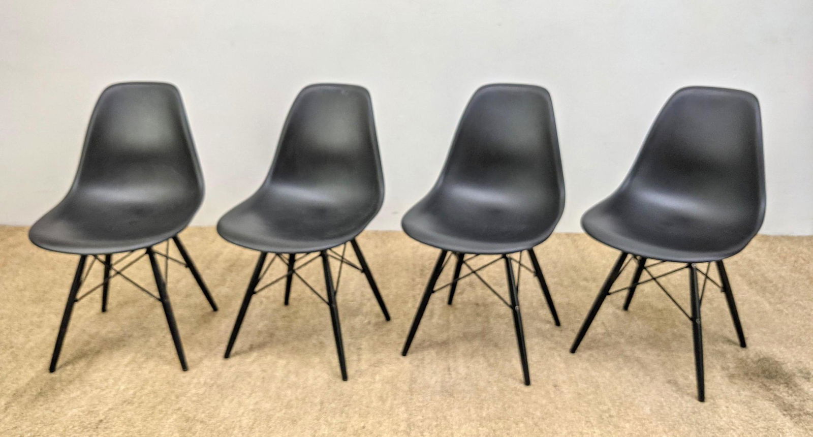 Set 4 EAMES Side Chairs.  Plastic and Wood. (1 of 12)