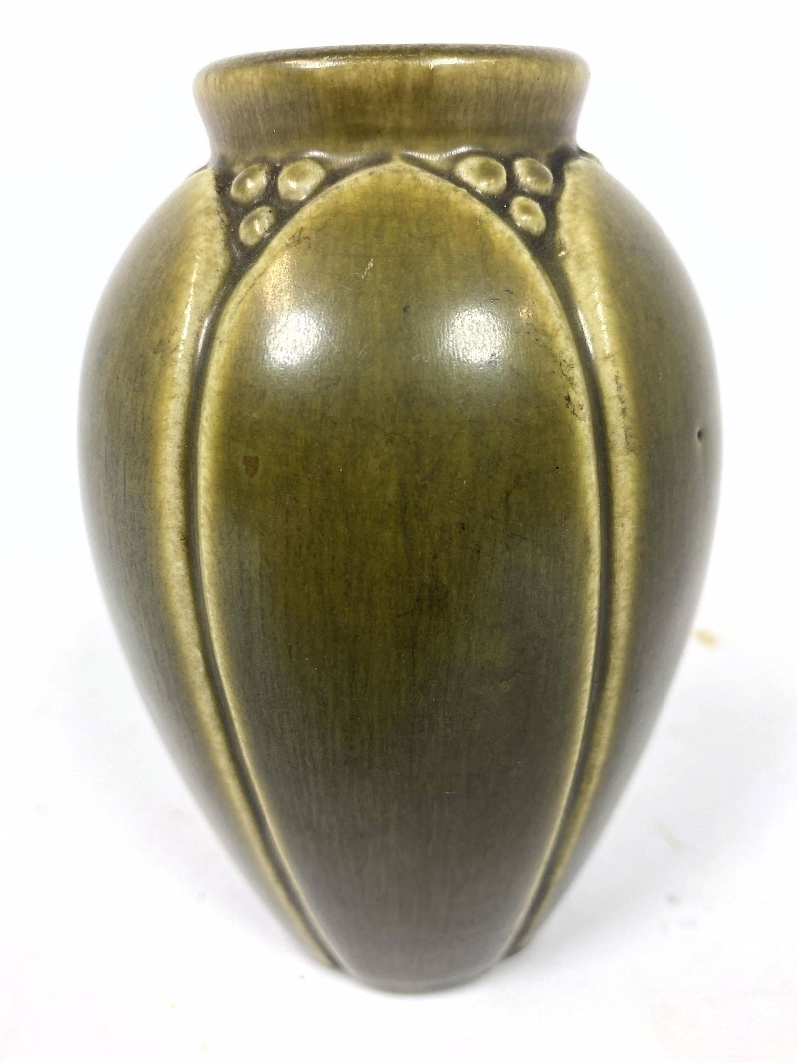 ROOKWOOD Art Pottery Green Glazed Vase. Leaf and berry (1 of 7)