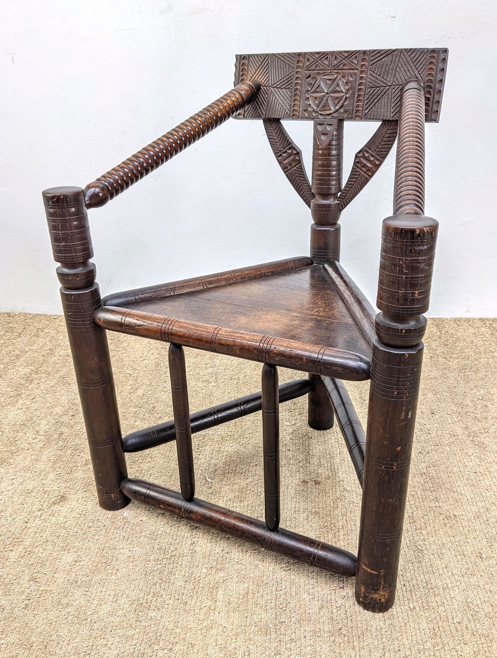 Rose Valley Style Corner Arm Chair with Carved Back.: Rose Valley Style Corner Arm Chair with Carved Back.-- Dimensions: H: 33.5 inches: W: 25.5 inches: D: 21 inches ---