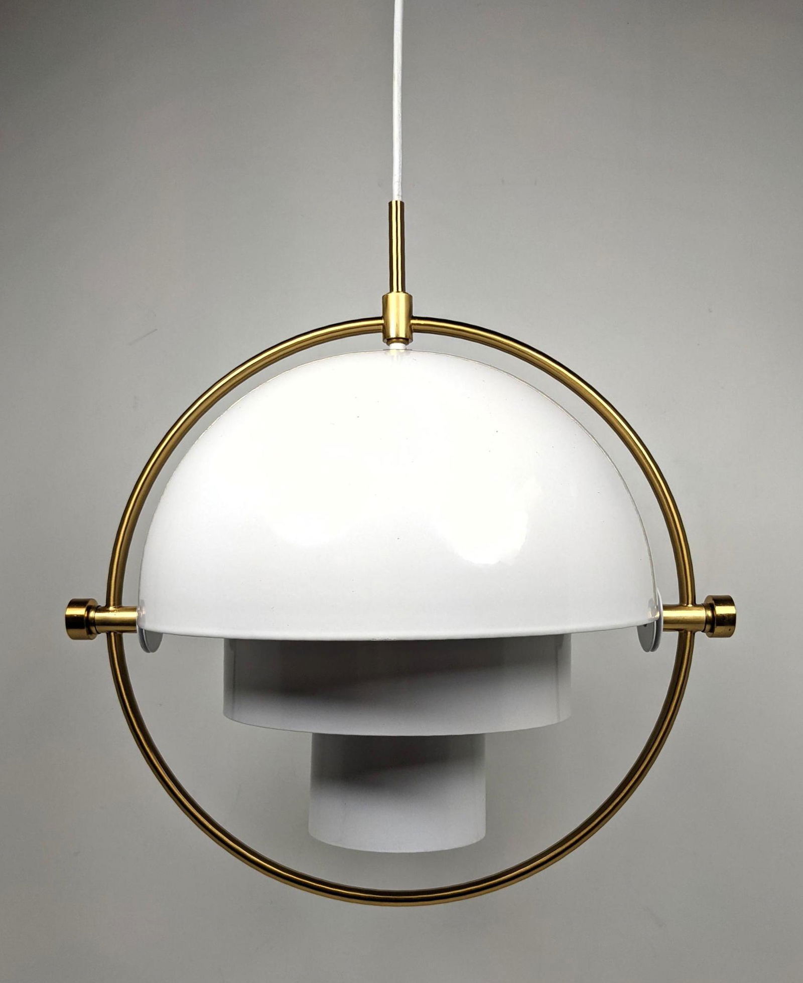 White Enamel Metal Round Louver Modern Chandelier. Bras (1 of 16)