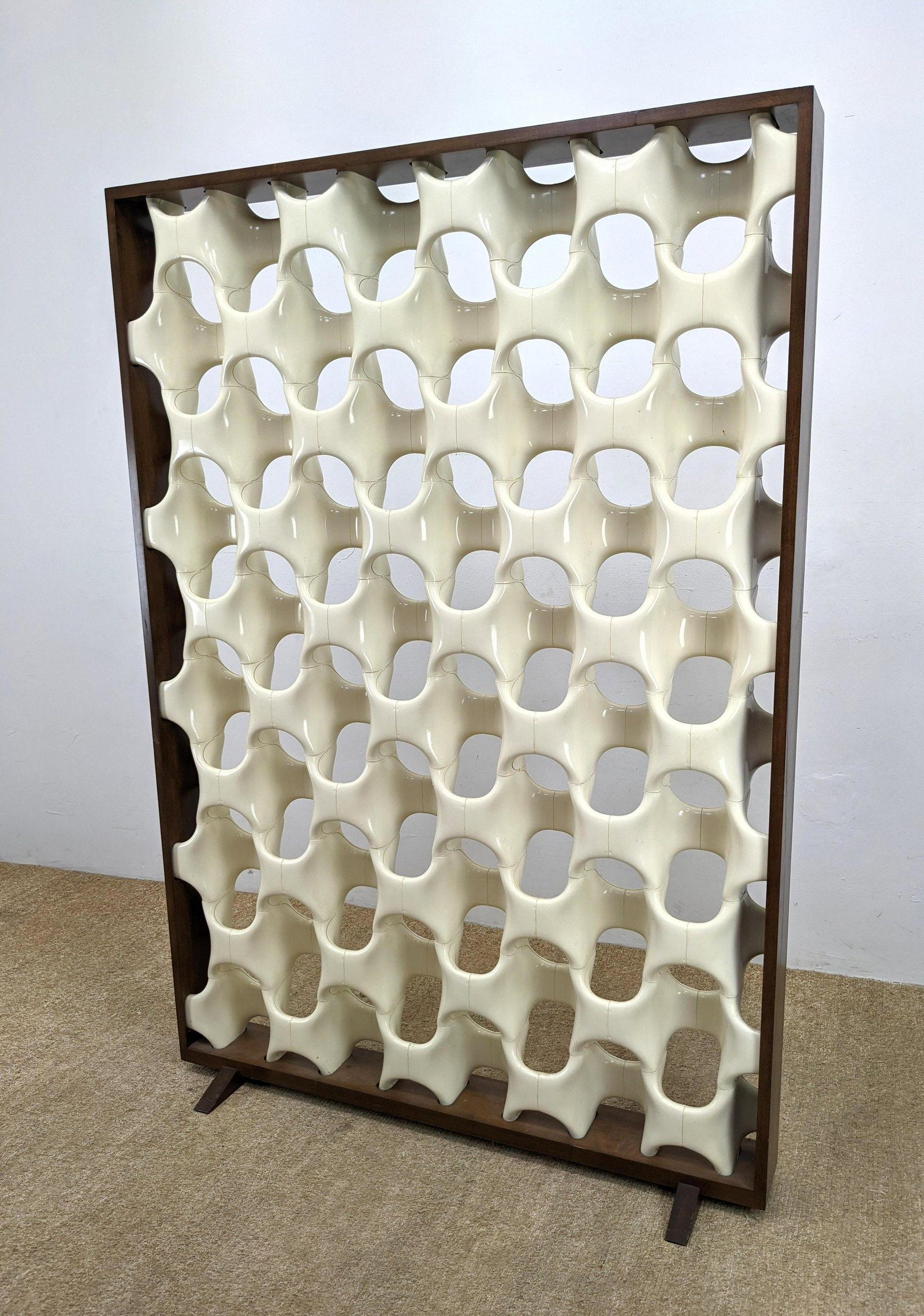DON HARVEY Bones Molded Plastic Screen. Modernist Modul (1 of 9)