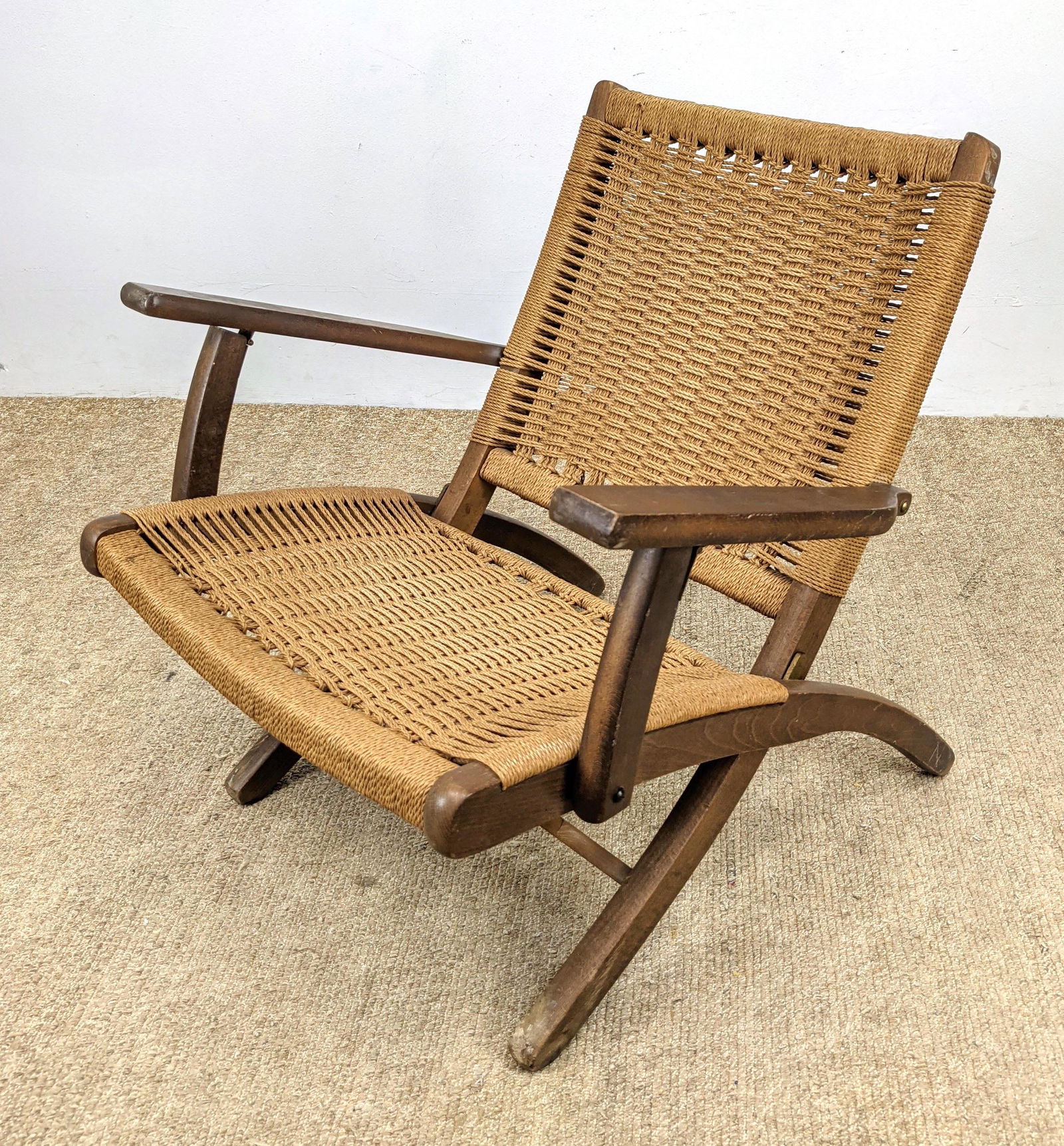 Wegner style Woven Rush Folding Lounge Chair. Dark wood (1 of 15)