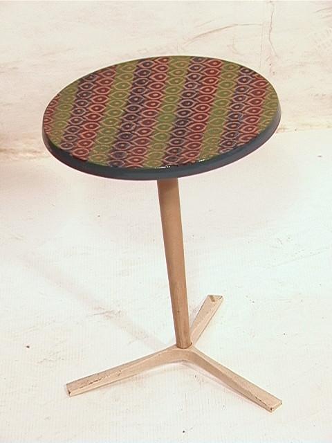 RAYMOR Tile Top Italy Taboret Table made in Denma: RAYMOR Tile Top Italy Taboret Table made in Denmark Base. Signed. Dimensions: H: 18 inches: W: 13 inches Condition (General): Wear to paint on base. Ceramic in Very Good Condition. Please contact us w