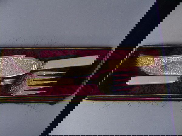 Sterling Banded Ivorine Handled Fish Carving Set.: Sterling Banded Ivorine Handled Fish Carving Set. Engraved Blade with Butterfly and Floral design. In Original Fitted Box. Mkd H.L. & Co. (Silver weights are for weighable silver only. We did not coun