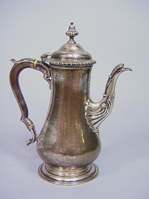 Antique ENGLISH SILVER Teapot. Ornate Spout.: Antique ENGLISH SILVER Teapot. Ornate Spout. Rope Trim on hinged lid with acorn finial. Crowned leopards head. Additional initial Touch mark illegible. first half 19th century. (Silver weights are for