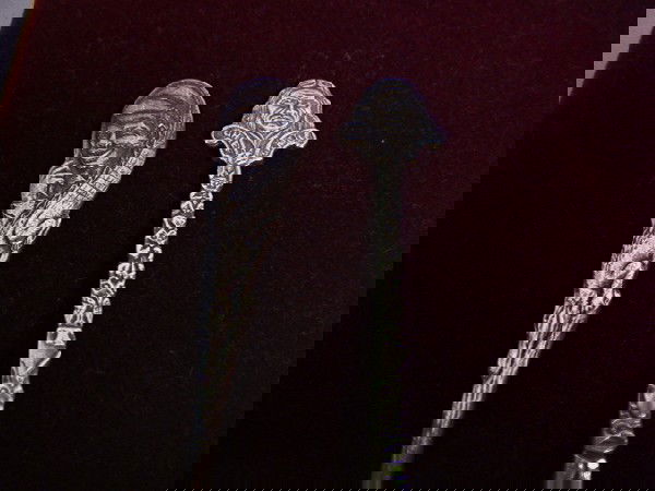 4 STERLING Souvenir Collectors Spoons. (1) BLACK: 4 STERLING Souvenir Collectors Spoons. (1) BLACK AMERICANA. (3) AMERICAN INDIANS NATIVE AMERICAN. Grand Canyon, Niagara Falls, Seattle, Old City Gates, St. Augustine. 4 Pcs. (Silver weights are for we