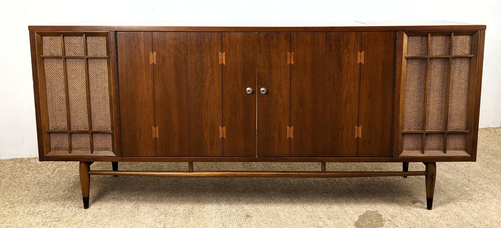 LANE Tuxedo Stereo Cabinet. American Modern CredenzaSt (1 of 18)