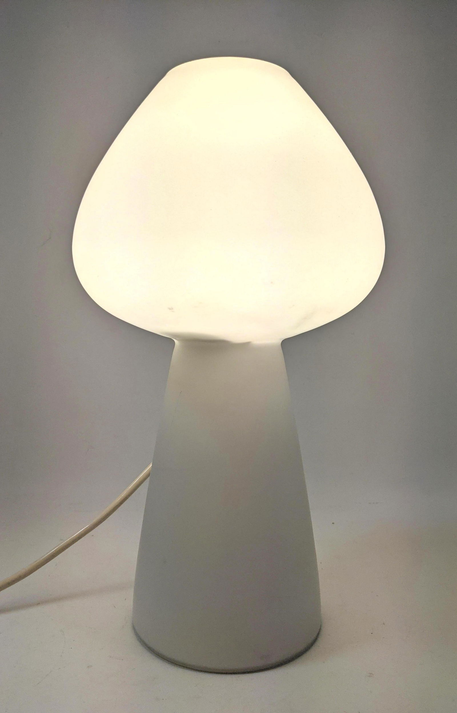 Art Glass Mushroom Style Modernist Lamp. (1 of 13)