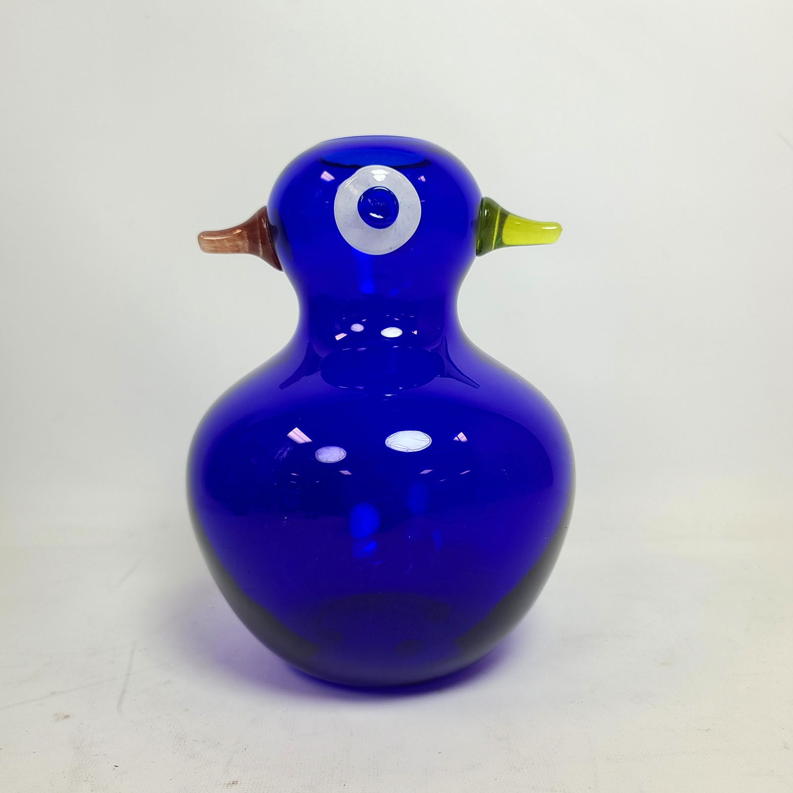 Art Glass Figural Bird Design Vase. Cobalt Glass. Unmar (1 of 6)