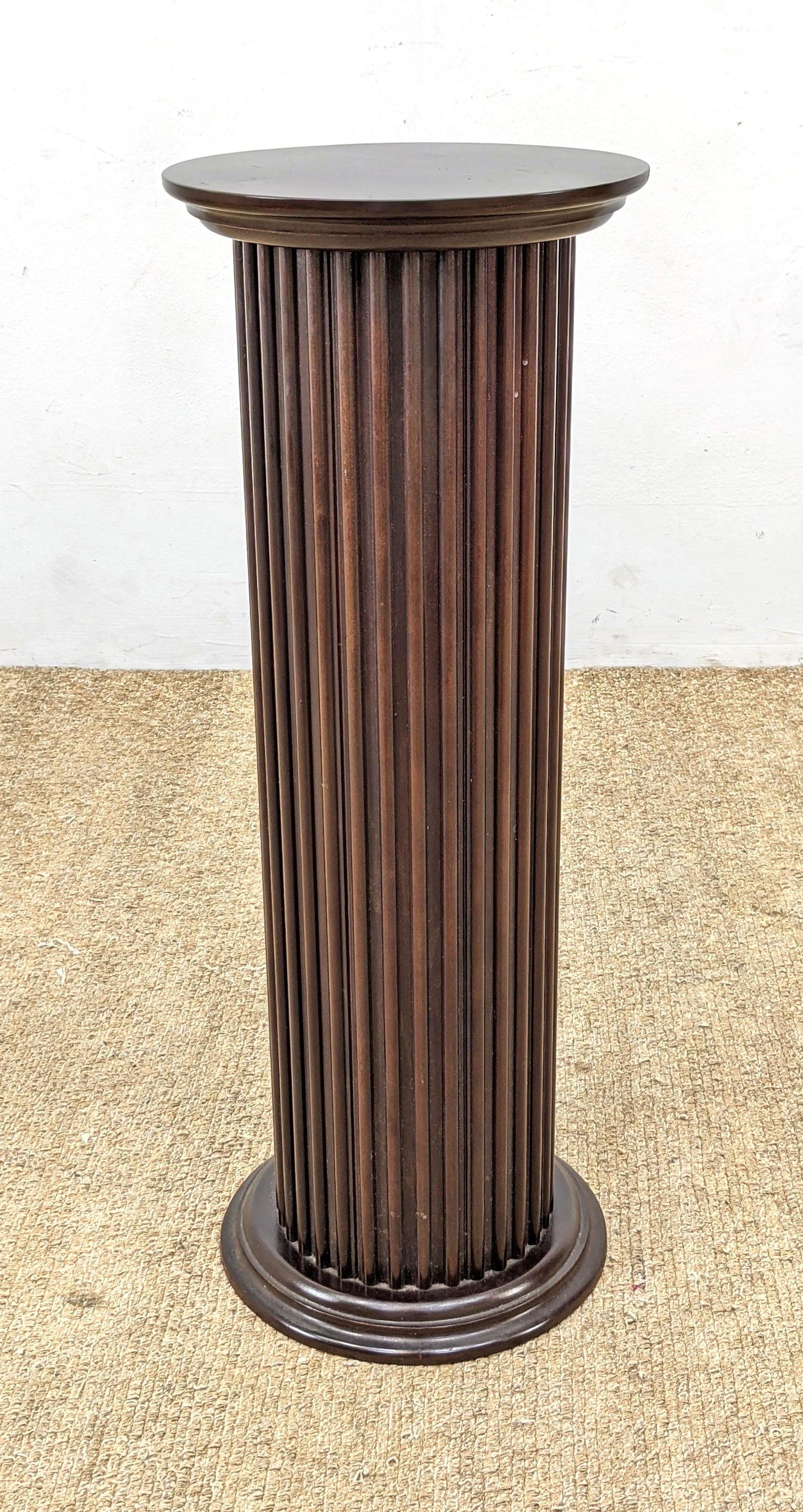 Fluted Wood Column Form Display Pedestal. Stand. (1 of 5)