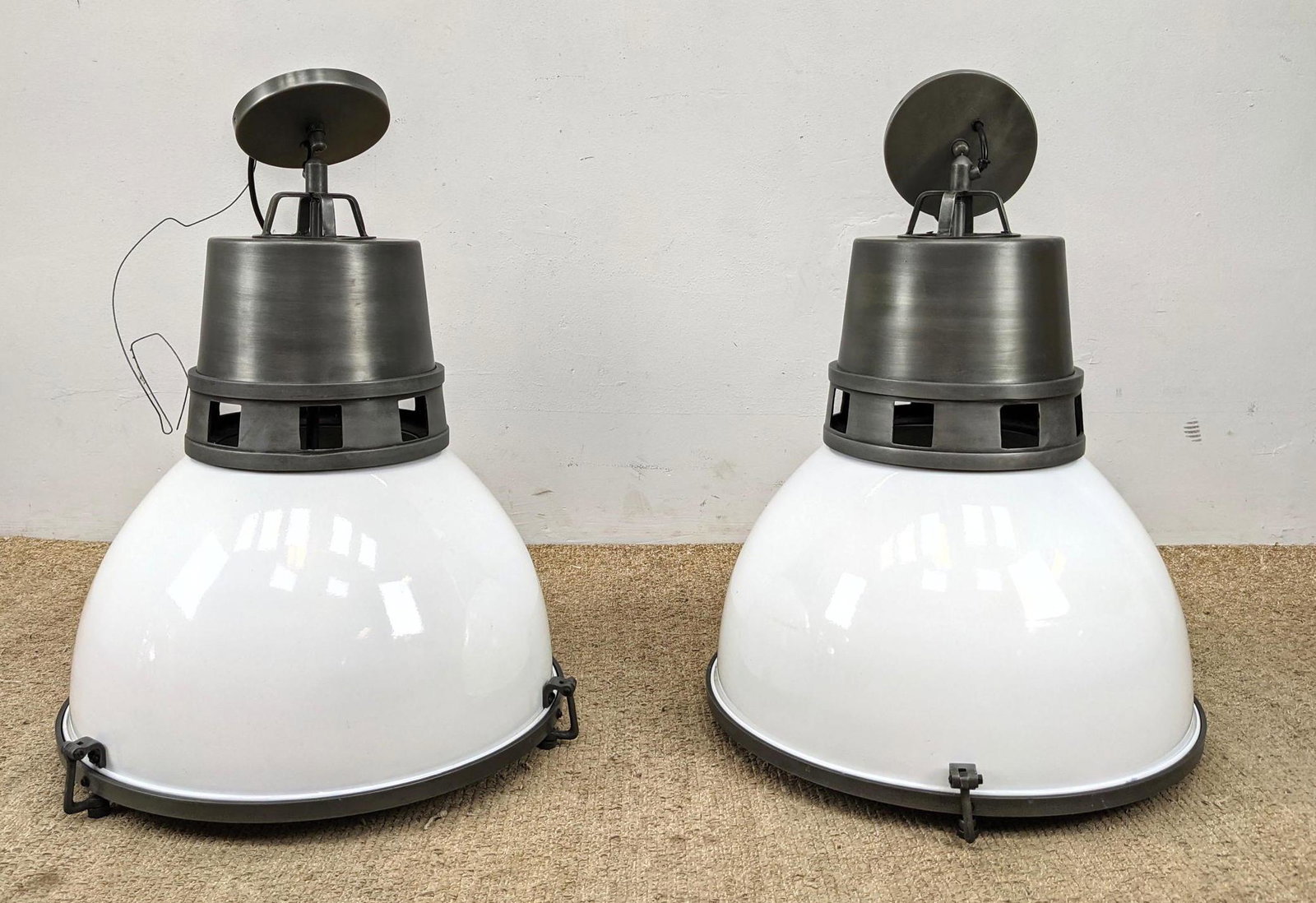 Pr White Enameled Hanging Pendant Lights. Industrial. M (1 of 13)