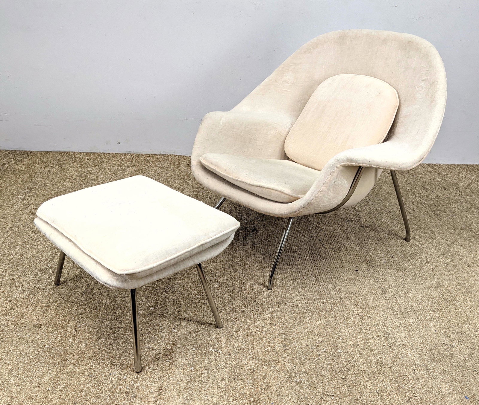 Eero Saarinen designed Womb style Lounge Chair and Otto (1 of 18)