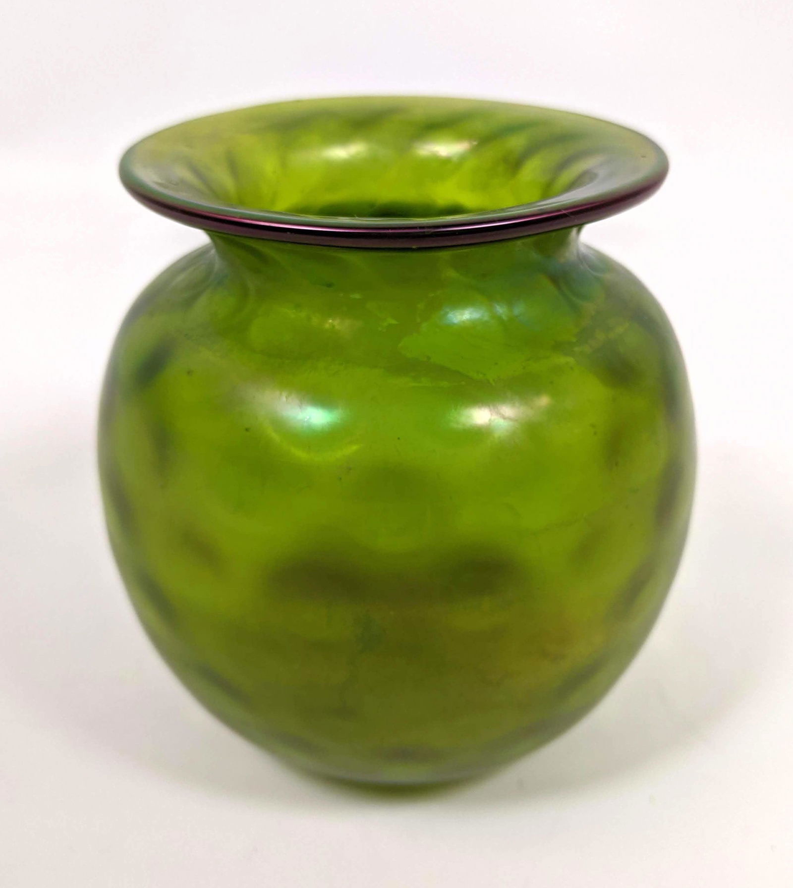 Small Loetz Type Art Glass Vase. (1 of 7)