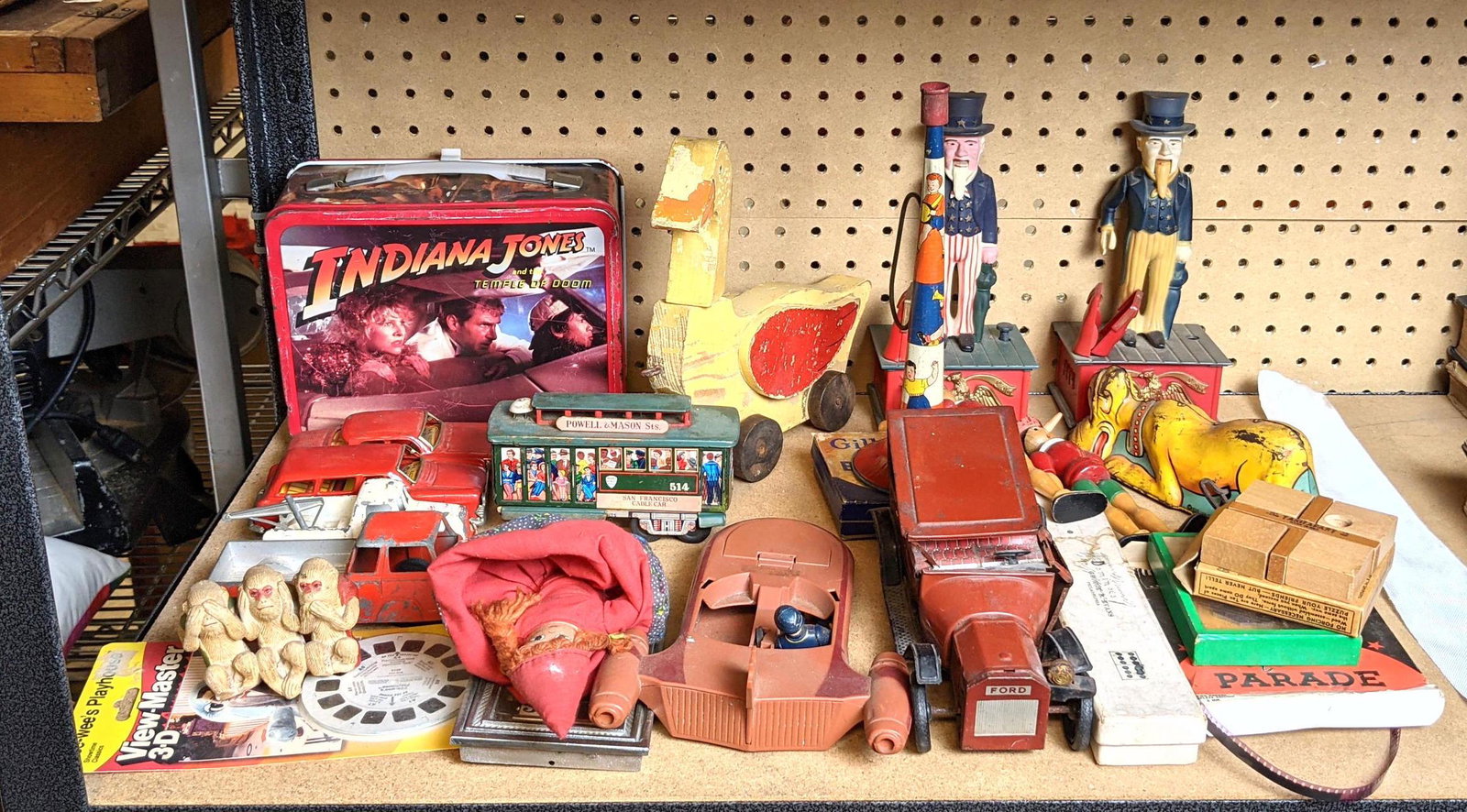 Toy Lot. Tin windup, puzzle, Metal Banks, Wood Toys, Ca (1 of 19)