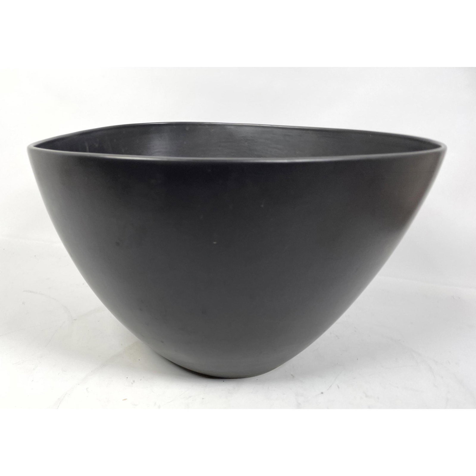 Large Glazed Pottery Planter Bowl. (1 of 4)