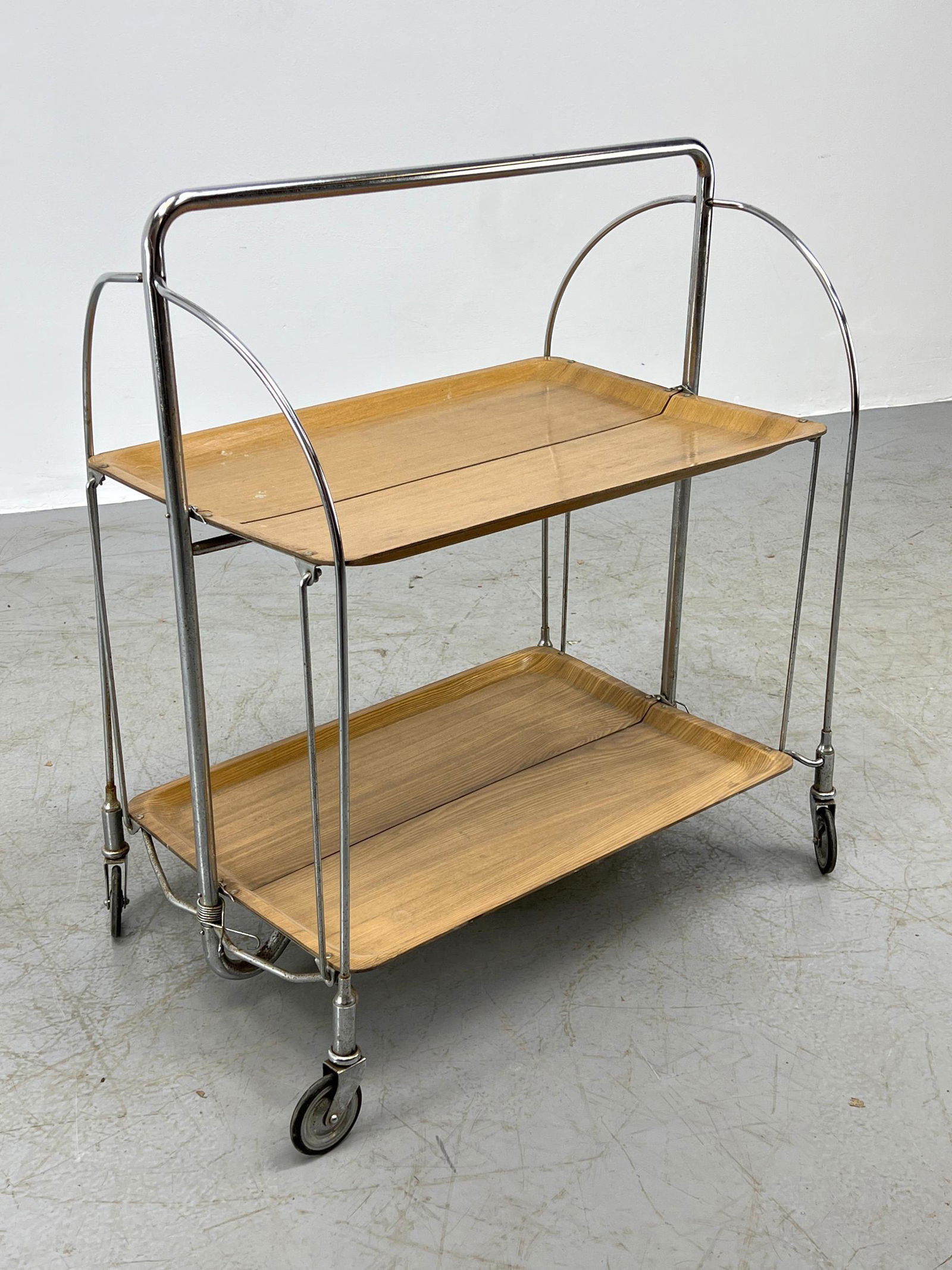 Rolling Collapsible Wood and Chrome Serving Tea Cart. F (1 of 16)