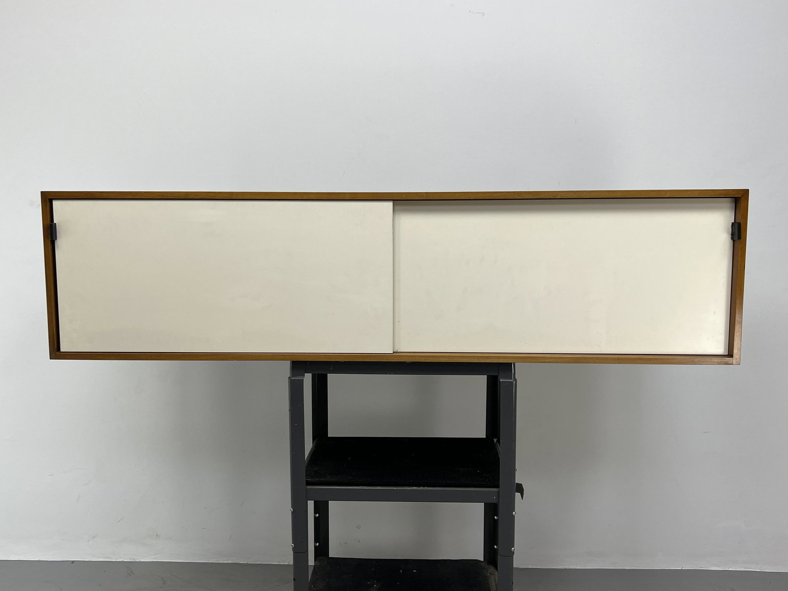 FLORENCE KNOLL Floating Wall Mounted Sideboard. Teak Ca (1 of 15)