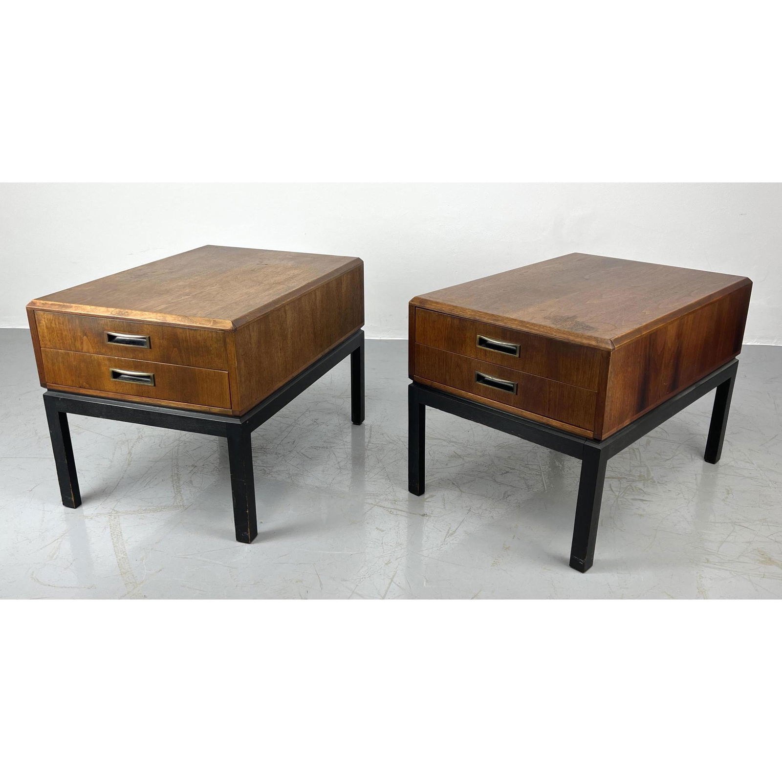 Pair American Modern Side Tables with Ebonized Bases. (1 of 12)