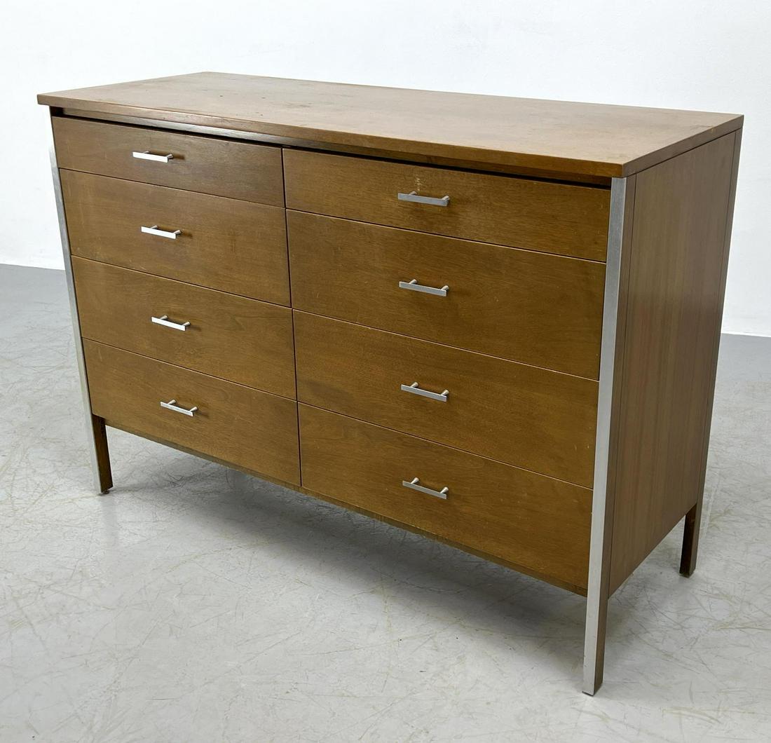Paul McCobb for Calvin furniture Low Chest Dresser. (1 of 15)