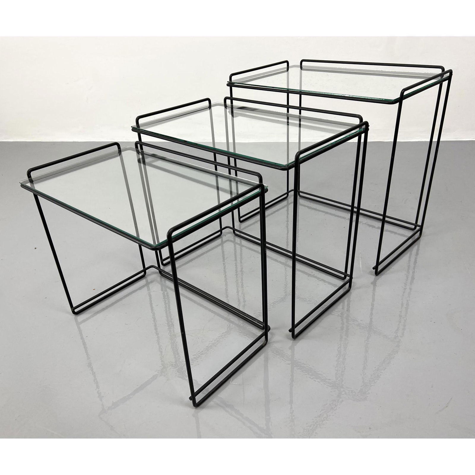 80's Metal and Glass Modernist Nesting Tables. Black me (1 of 5)