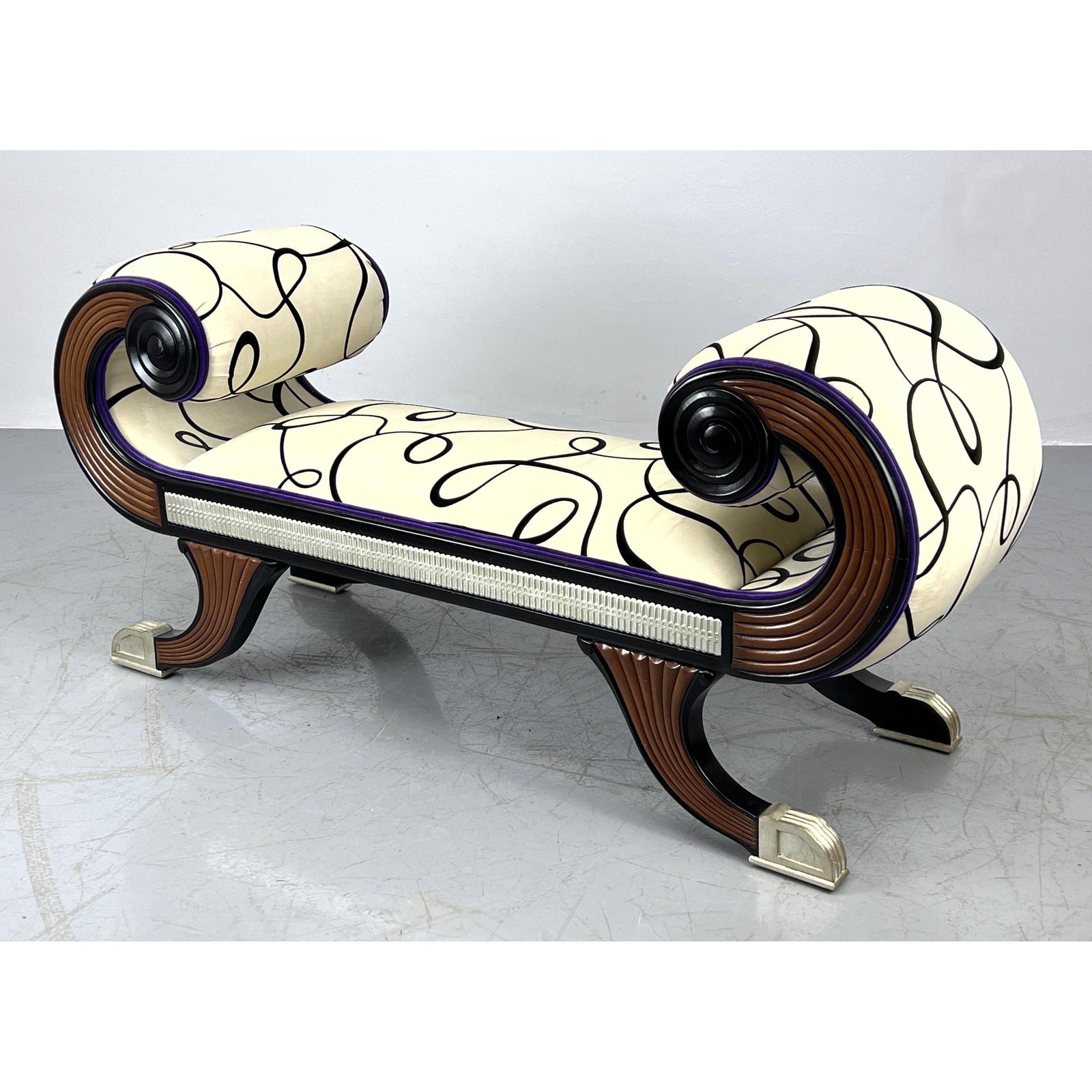 Rolled Side Upholstered Bench. Carved Wood Frame. Patte (1 of 10)