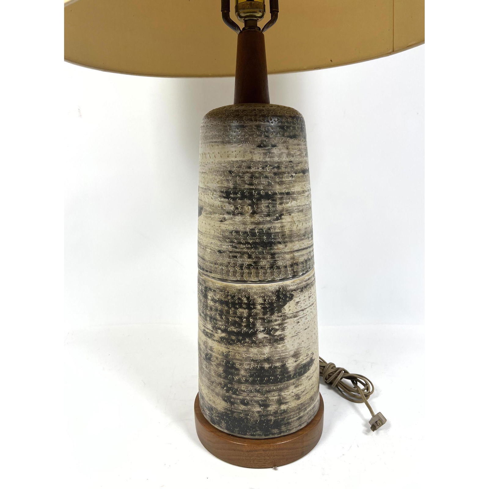 Martz for MARSHALL STUDIOS Art Pottery Lamp. Tall textu (1 of 6)