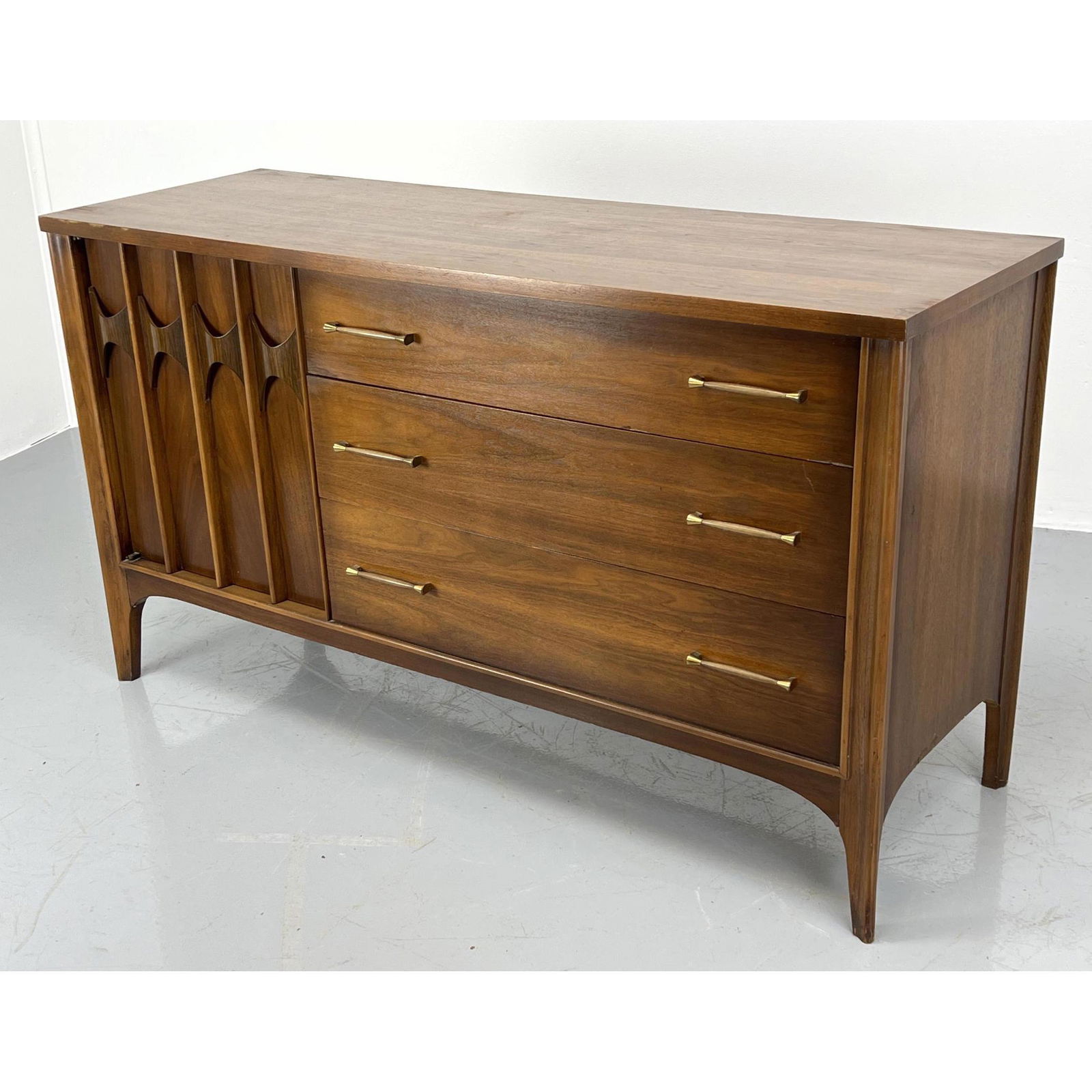 KENT COFFEY PERSPECTA Walnut Credenza Sideboard Chest. (1 of 8)