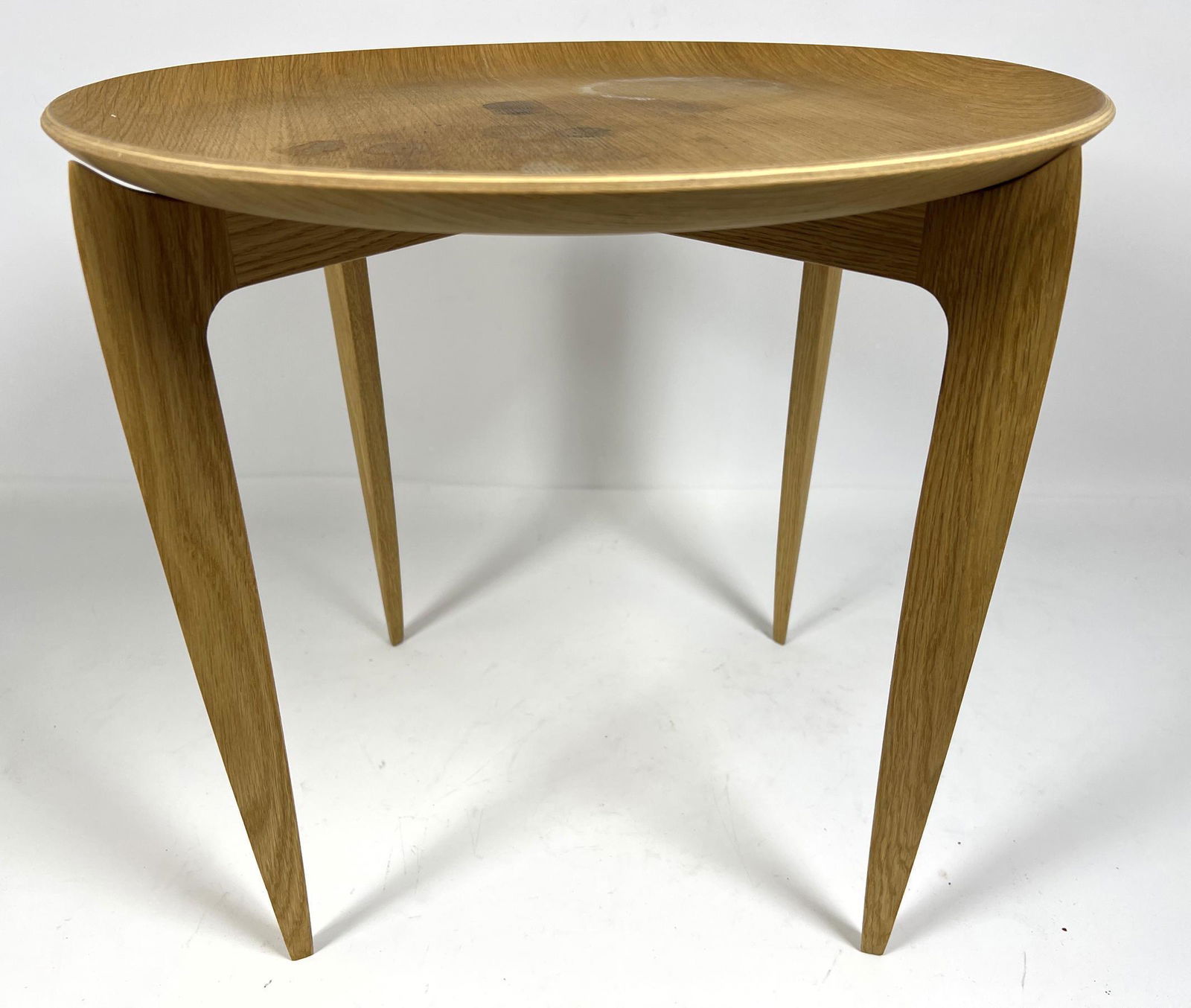 FRITZ HANSEN Danish Modern Teak Tray Top Table. Removab (1 of 5)