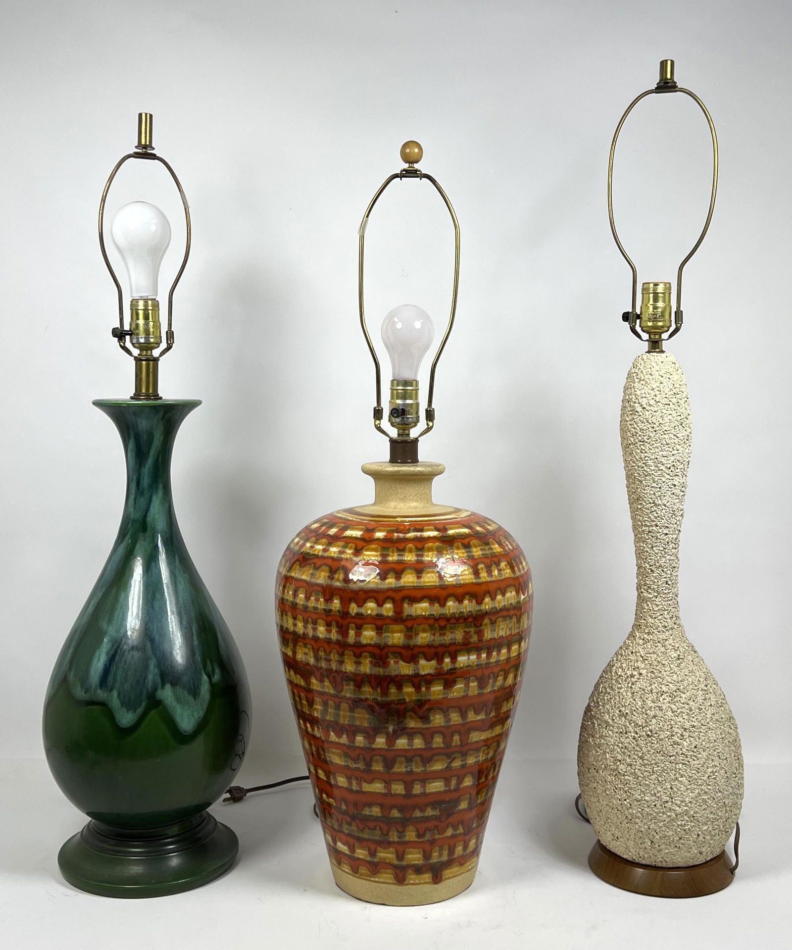 Collection of 3 Mid Century Table Lamps. Glazed. Textur (1 of 19)